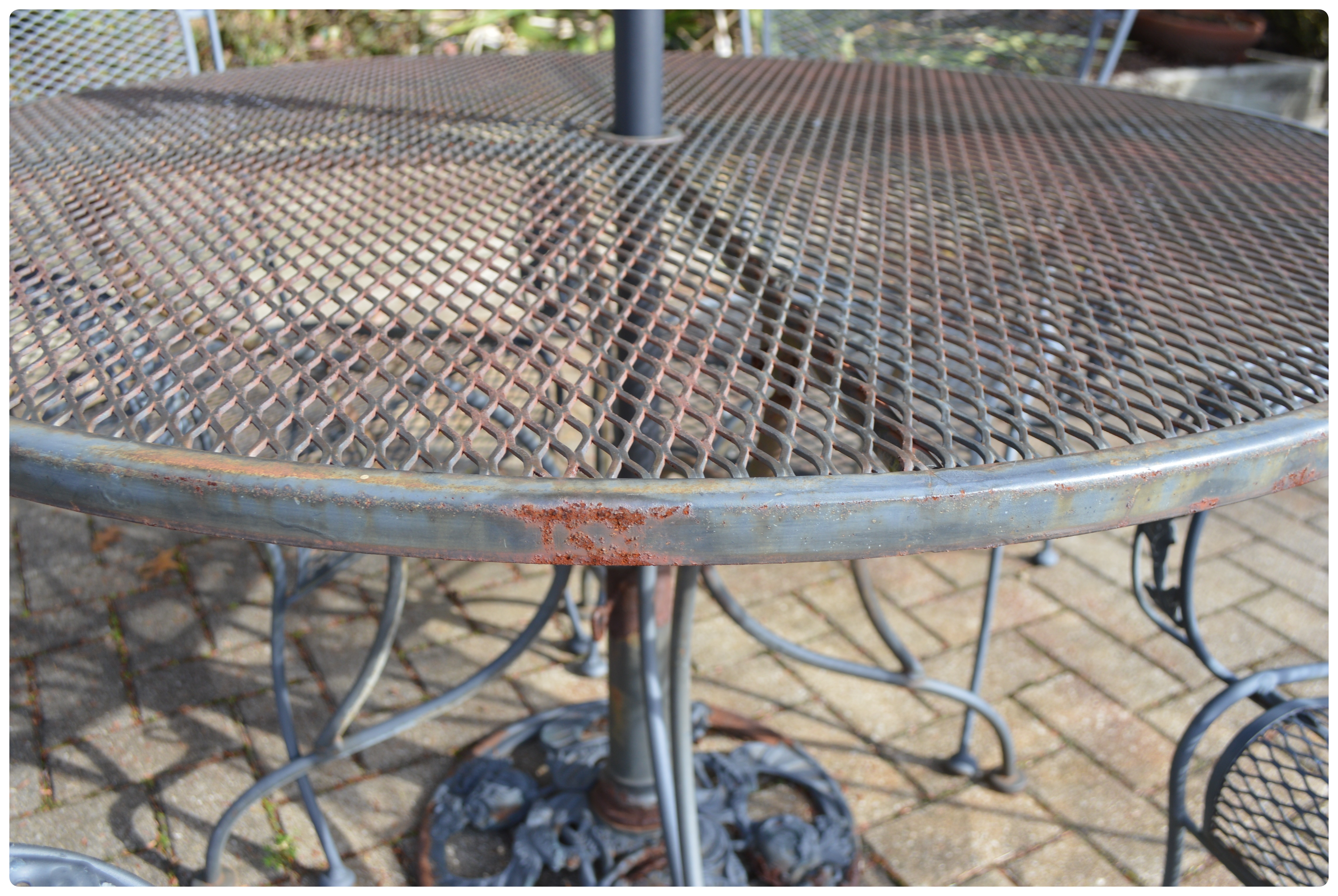 Wrought Iron Mesh Dining Table and Chairs with Umbrella, Contemporary