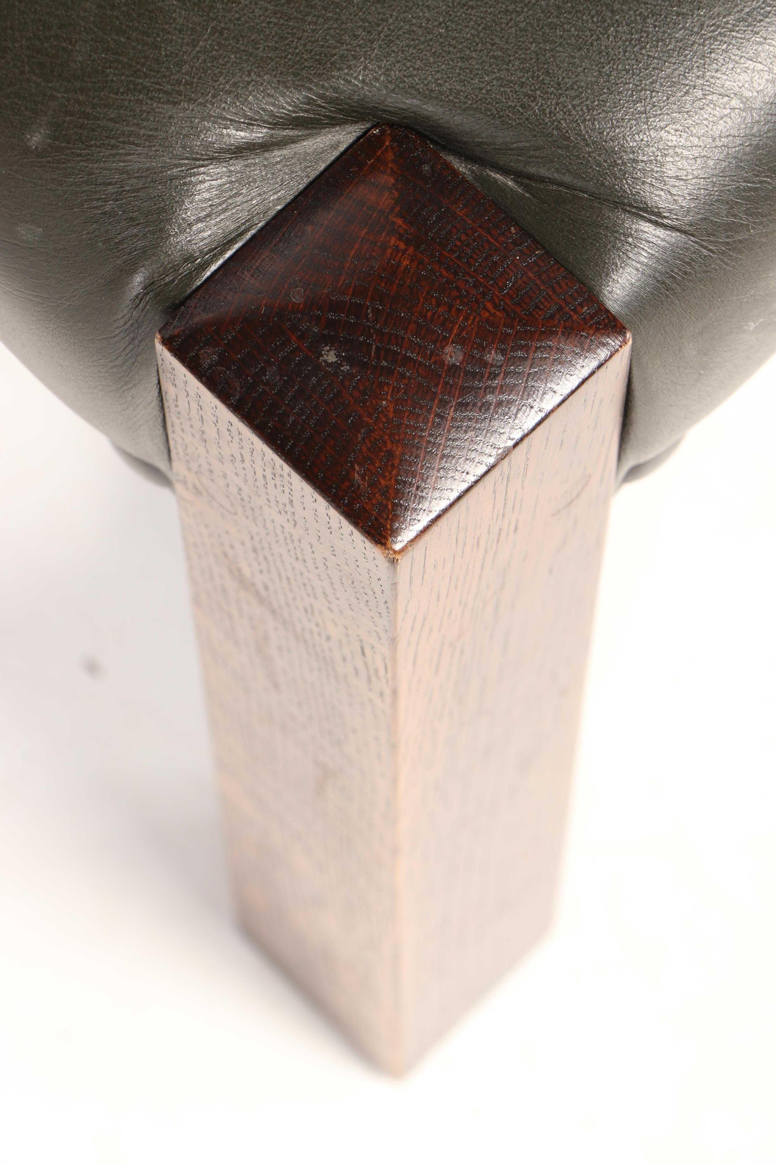 Stickley, Arts and Crafts Style Oak and Dark Green Leather "Eastwood" Footstool