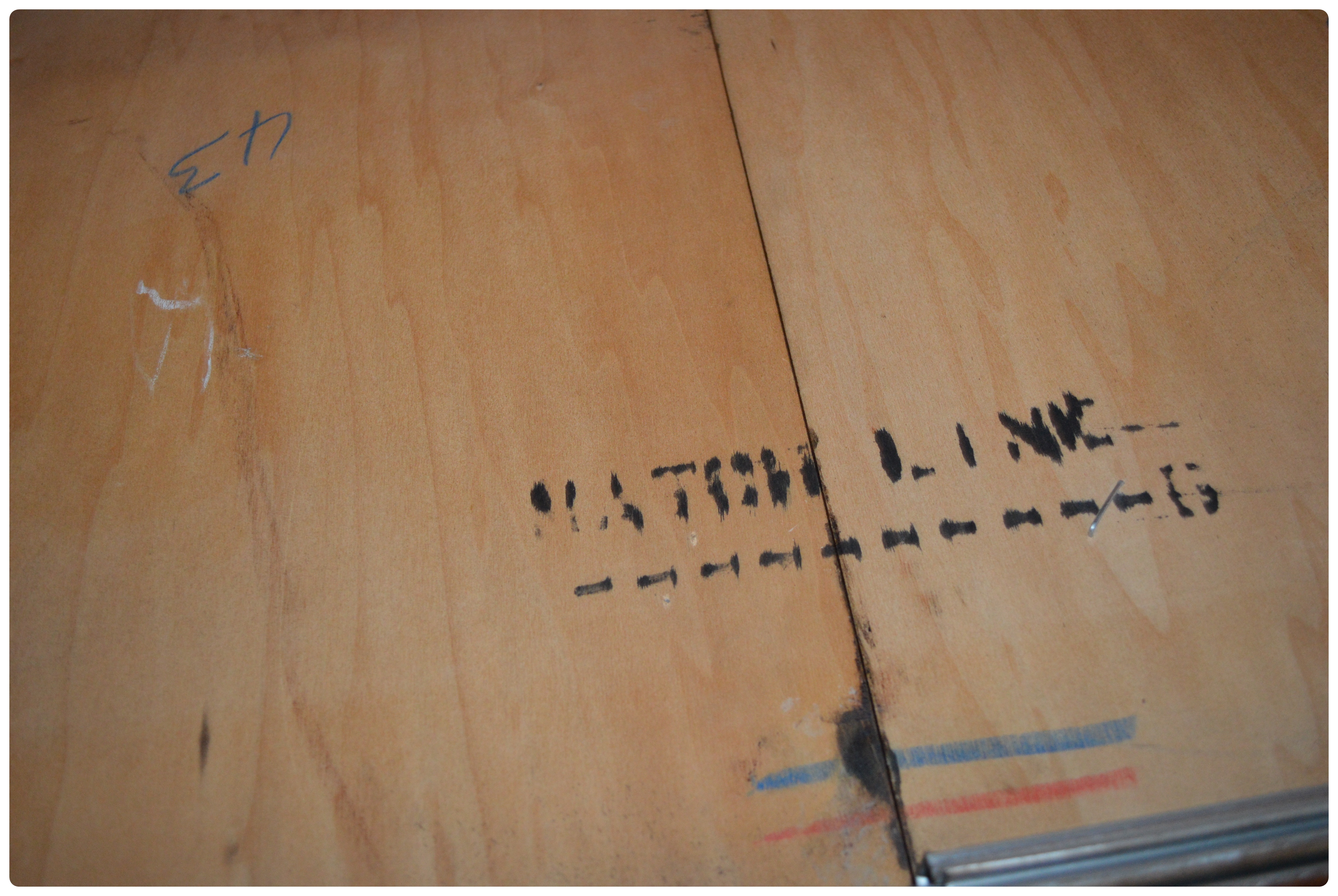 Duncan Phyfe Style Dining Table and Statesville Chair Co. Mahogany Chairs