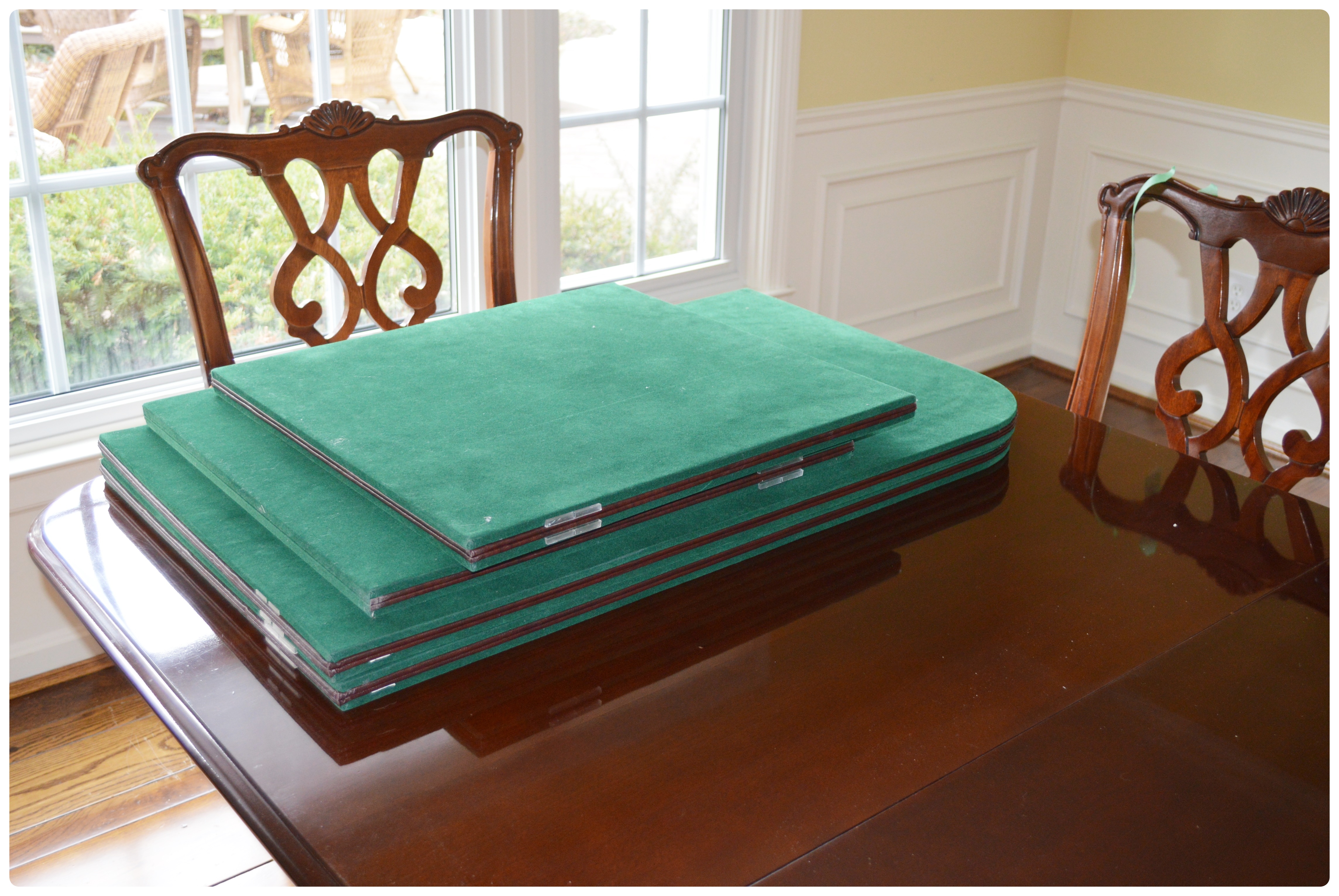 Duncan Phyfe Style Dining Table and Statesville Chair Co. Mahogany Chairs