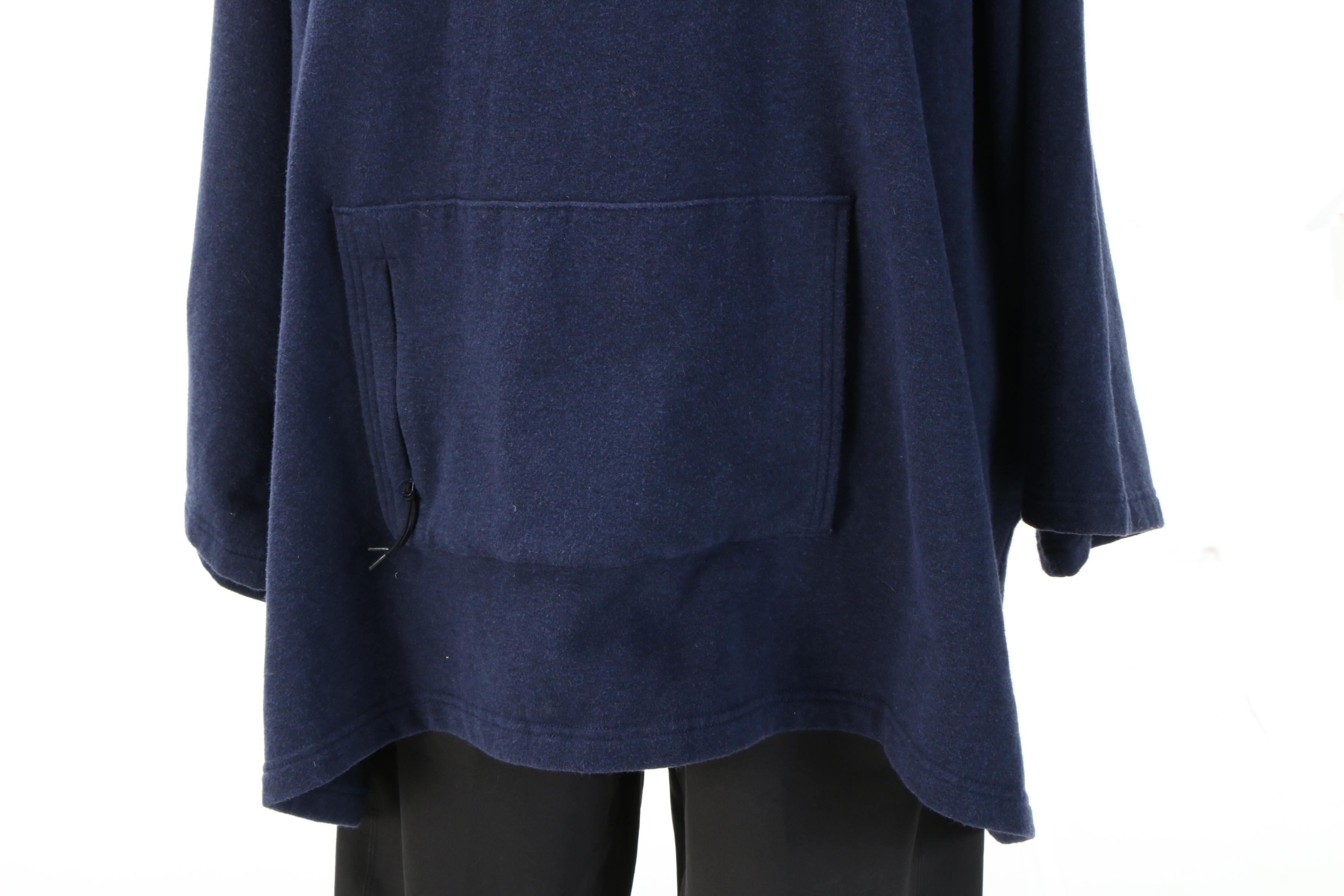 Lululemon Great Wall Pants and Lucy Activewear Blue Hoodie