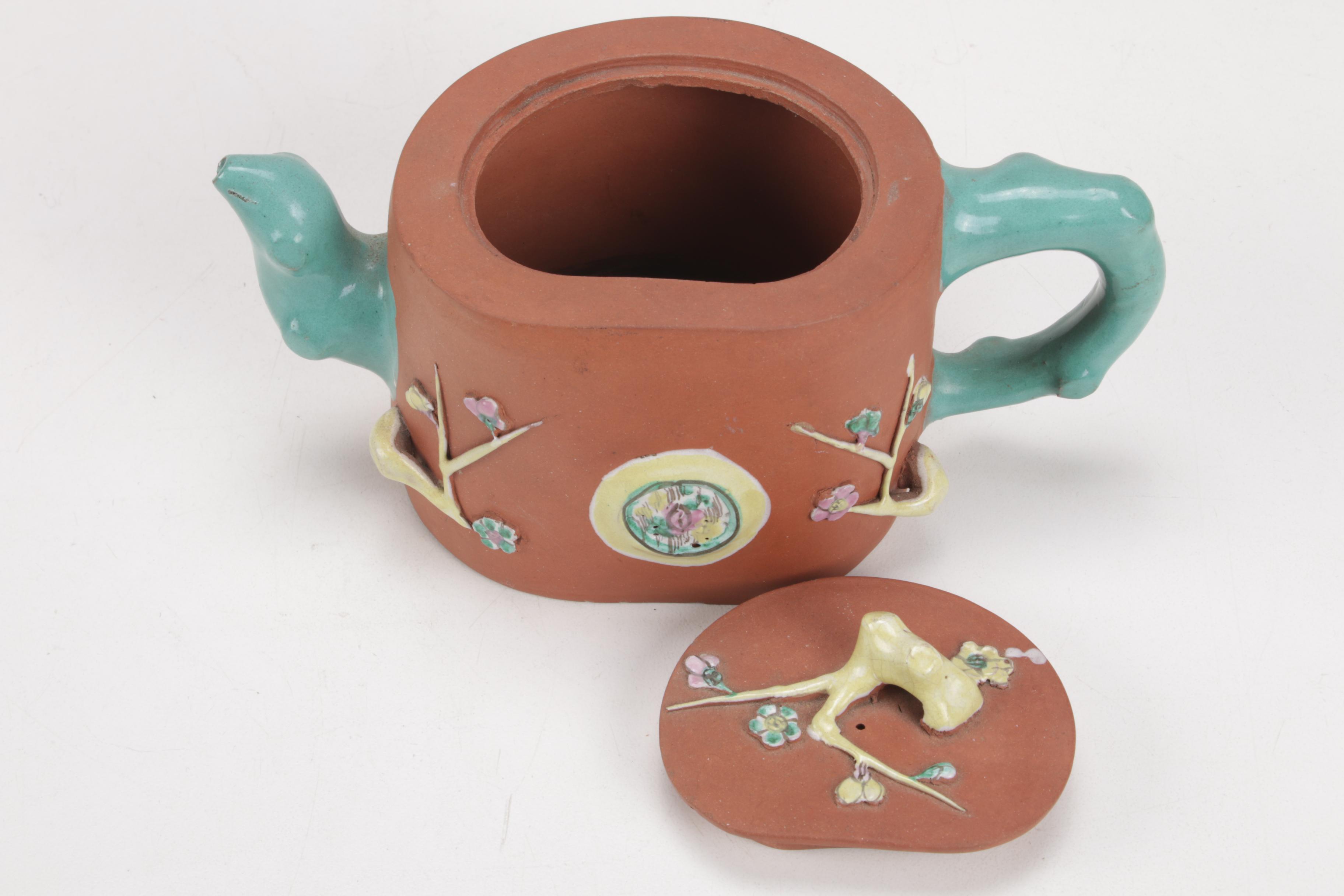 Chinese Red Stoneware Teapot, Late 19th / Early 20th Century