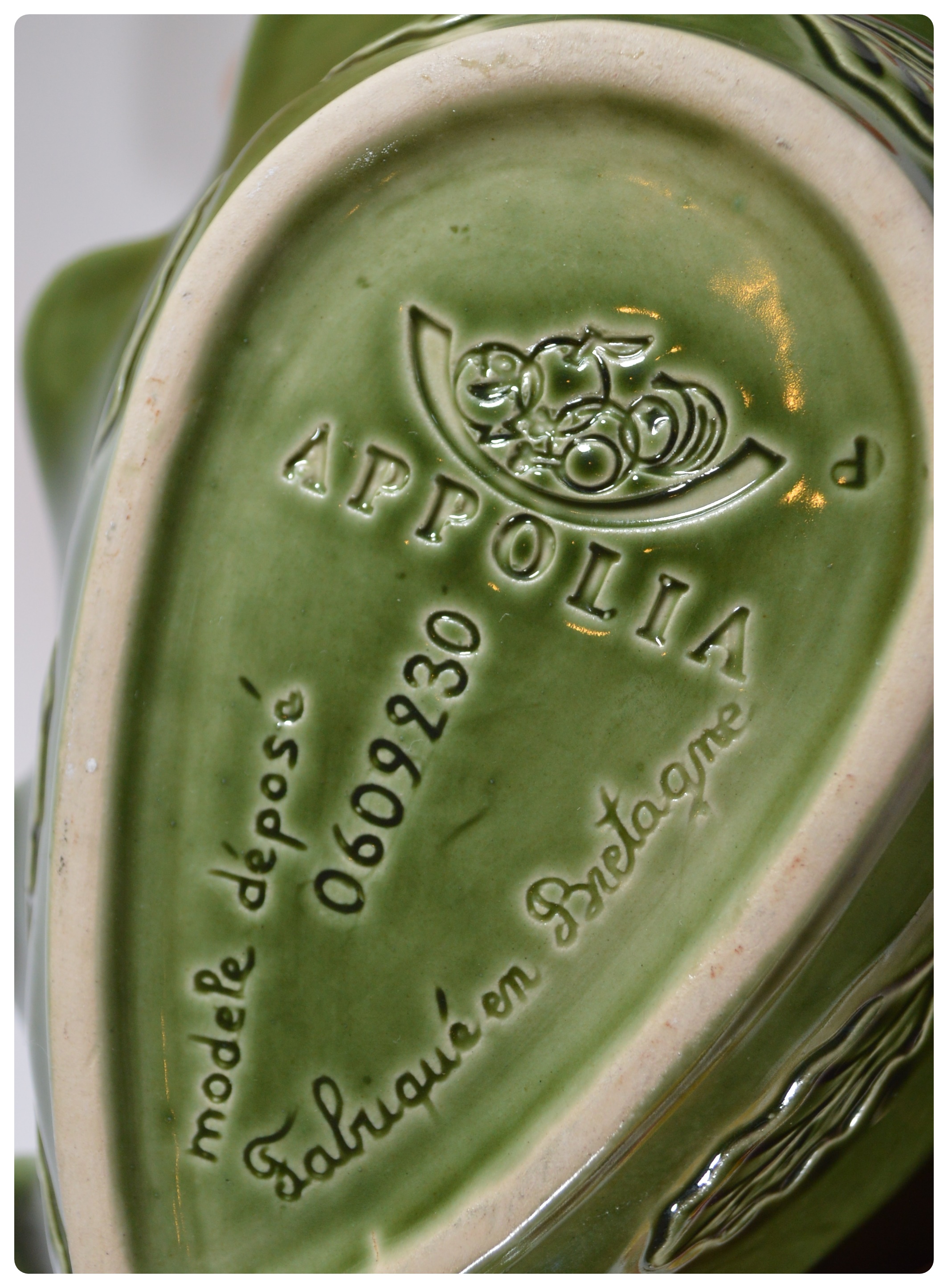 Chris Madden Porcelain Leaf Plates and Platter and Other Dinnerware