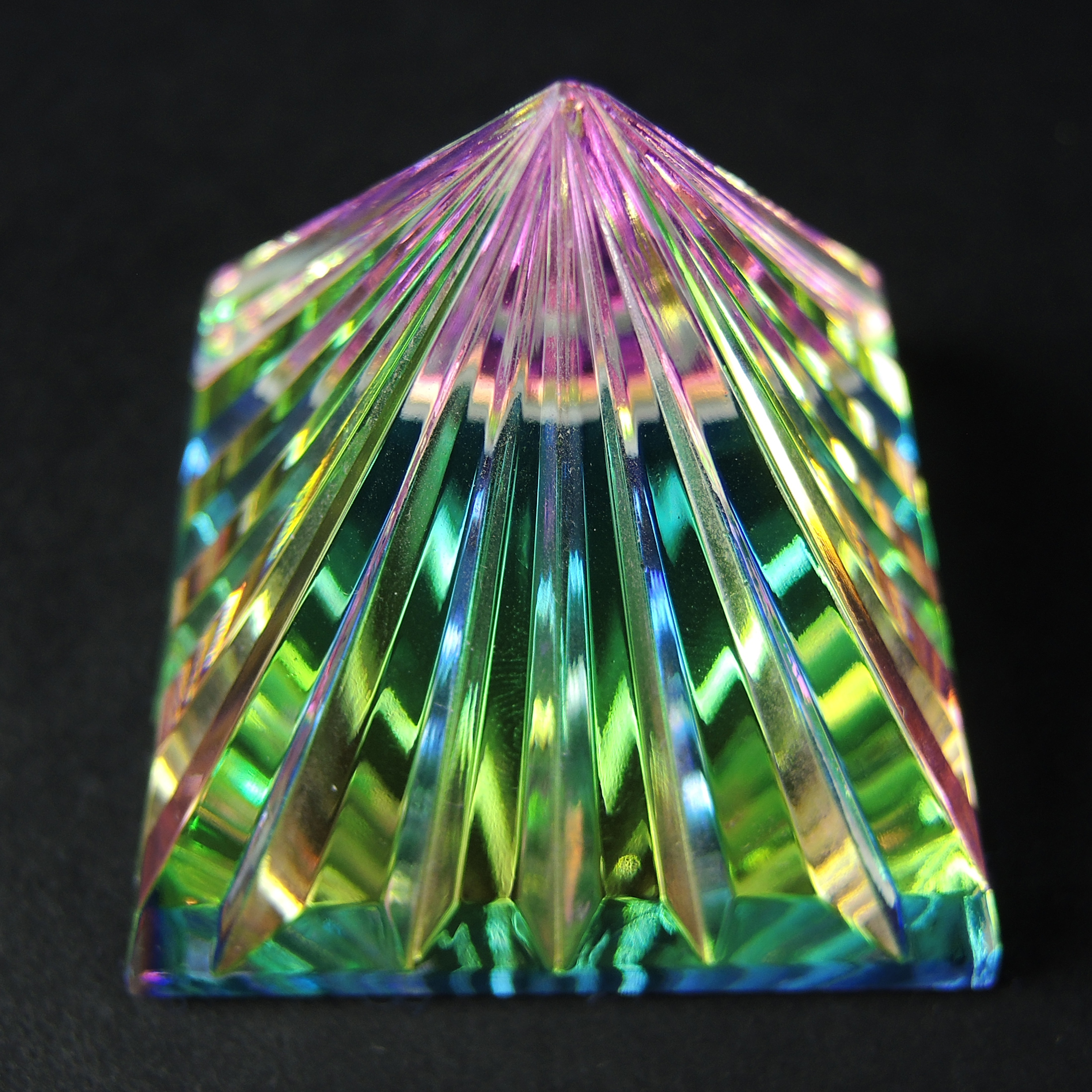 Swarovski Crystal Golf Bag Figurine and Glass Pyramid Paperweight