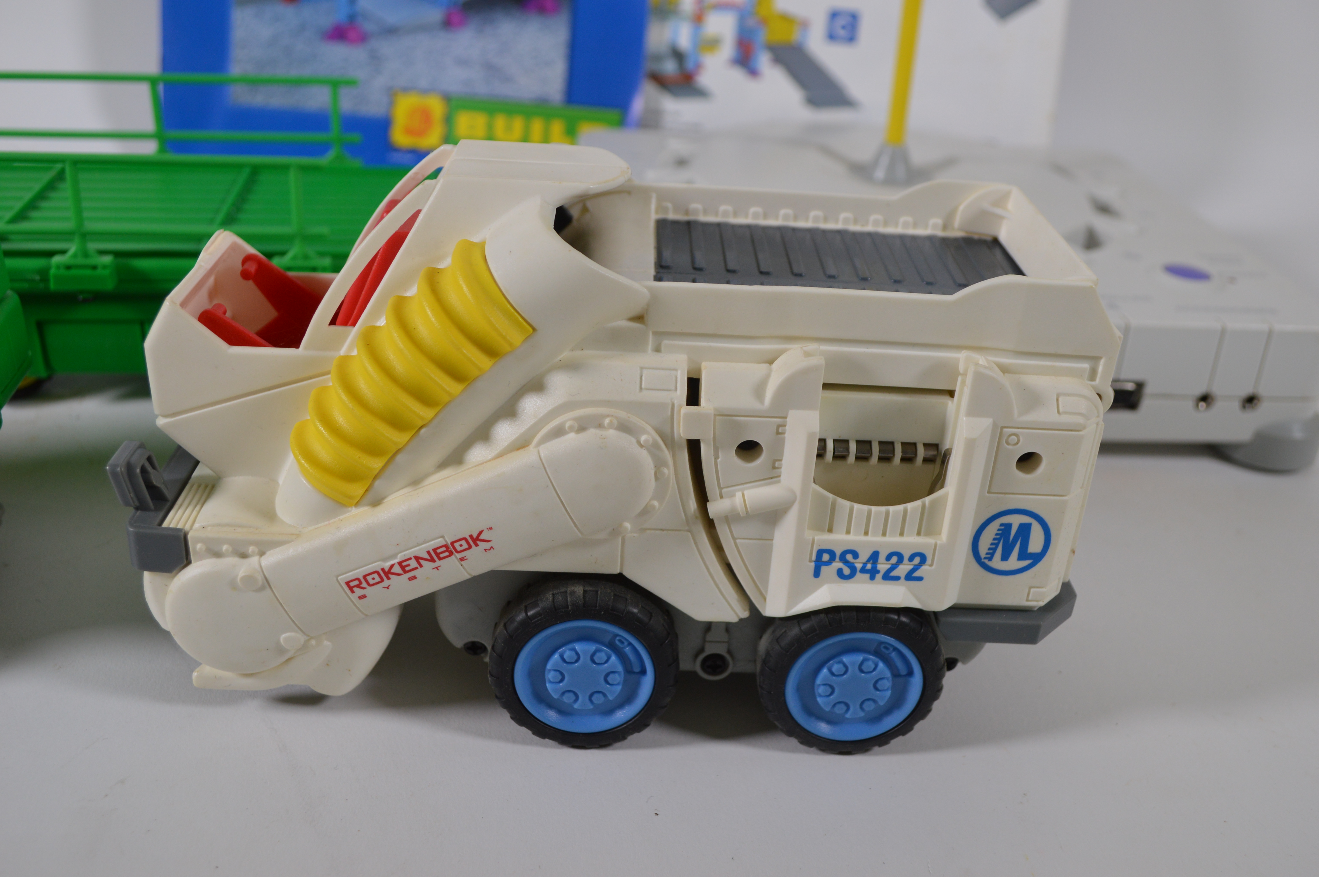 Rokenbok System Construction World and Controllers Toy Play Set