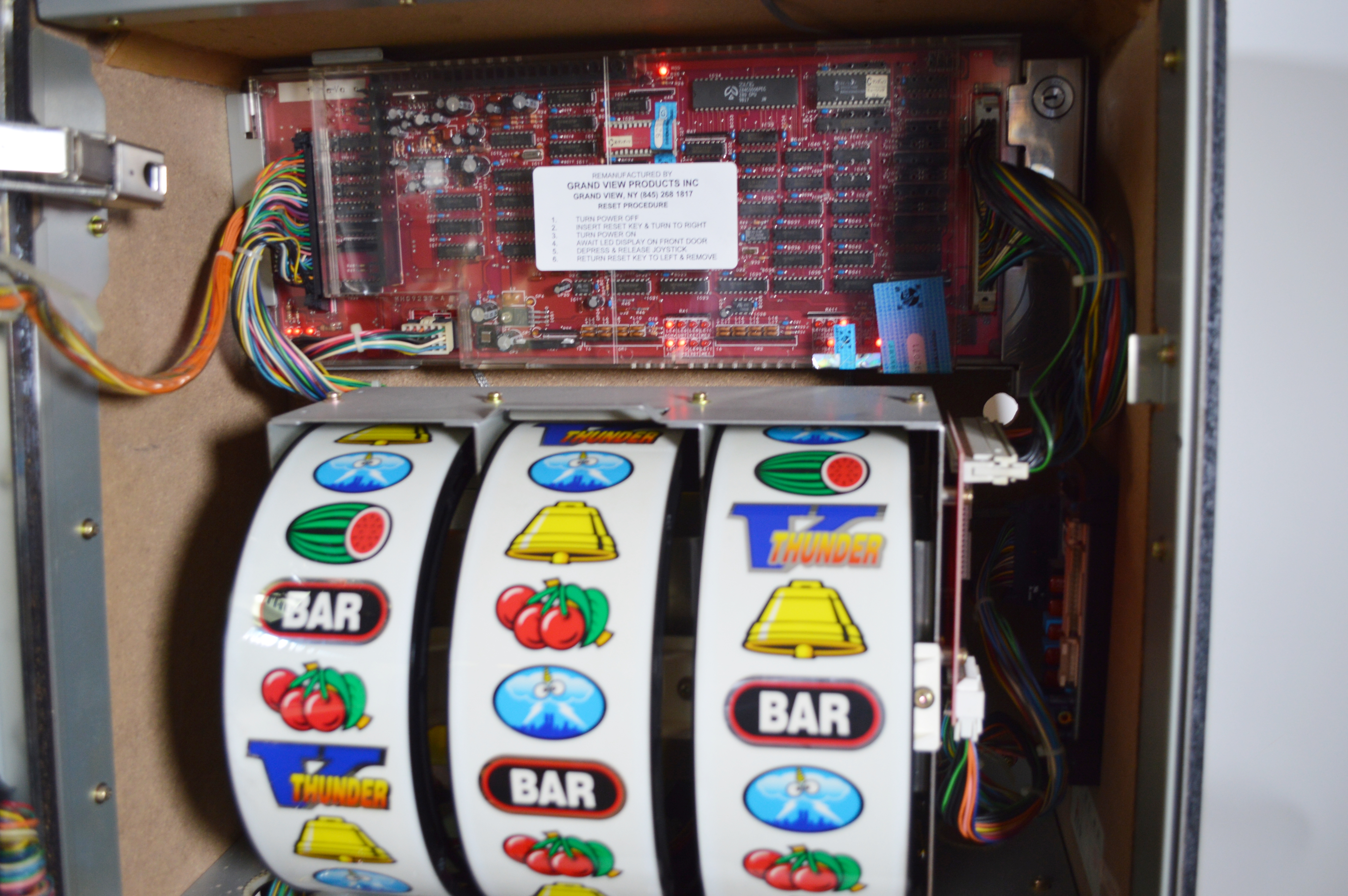 Macy "Thunder" Coin Slot Machine