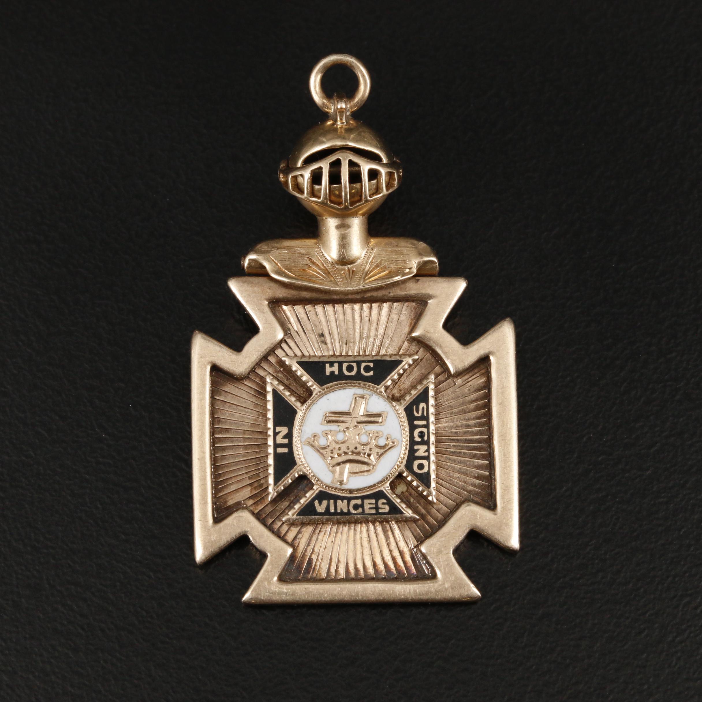 14K Yellow Gold Enamel Masonic Pendant