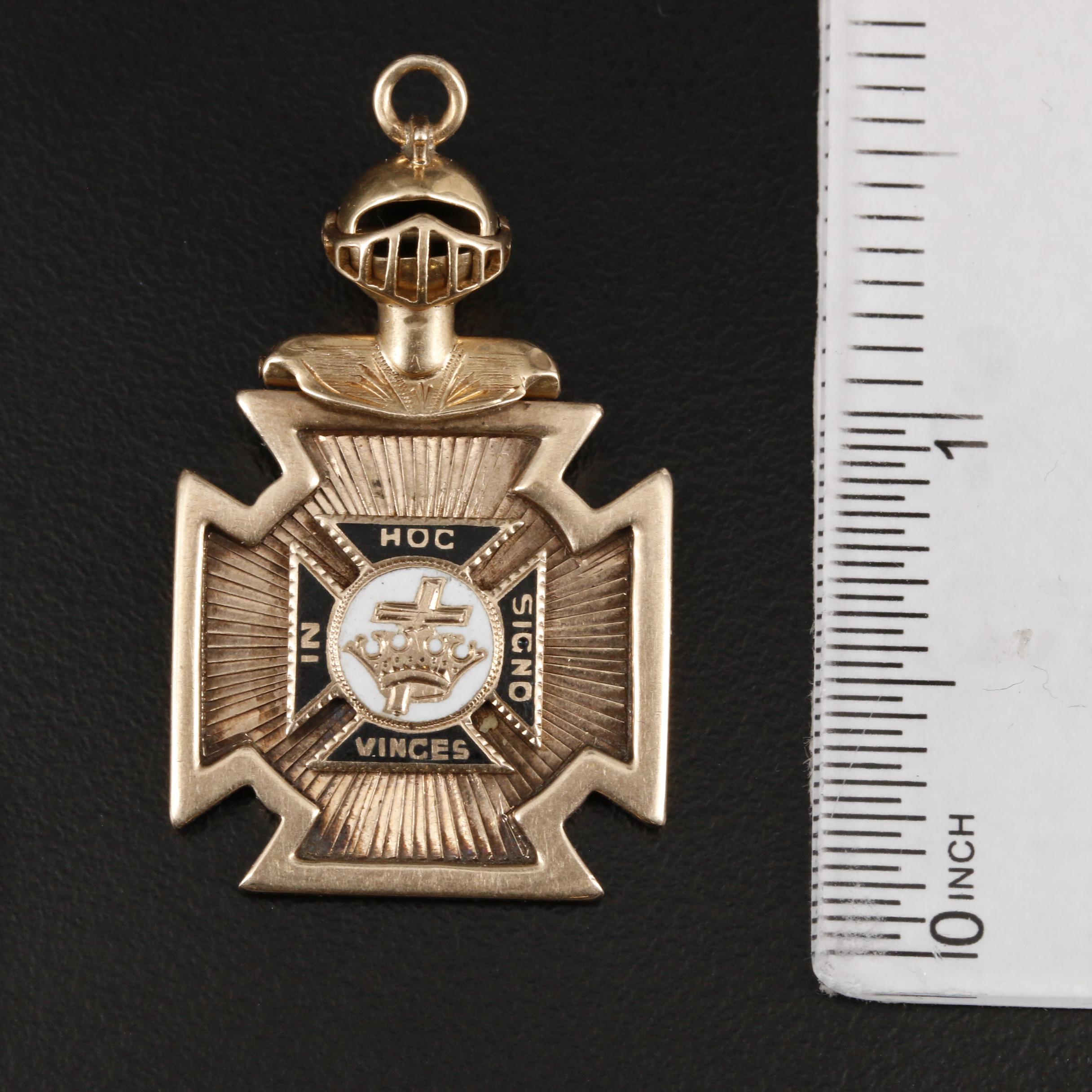 14K Yellow Gold Enamel Masonic Pendant