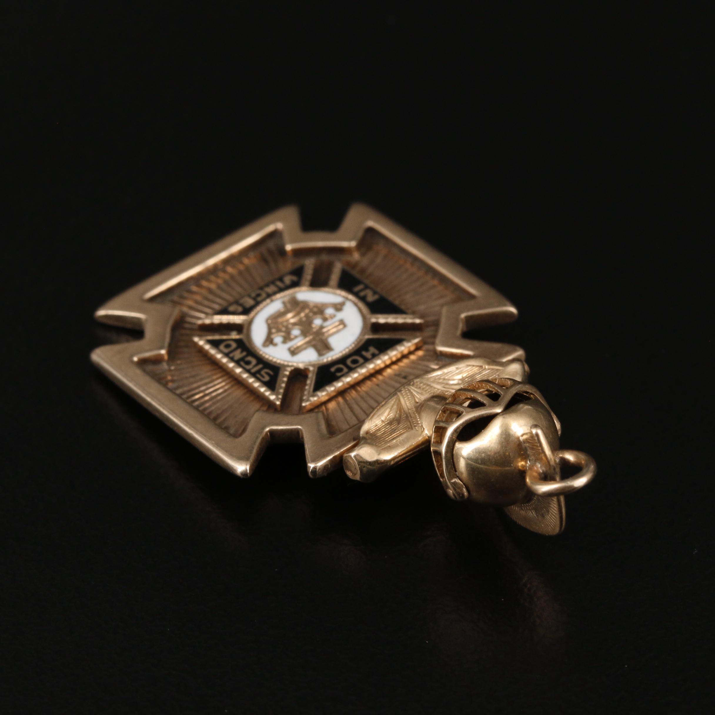14K Yellow Gold Enamel Masonic Pendant
