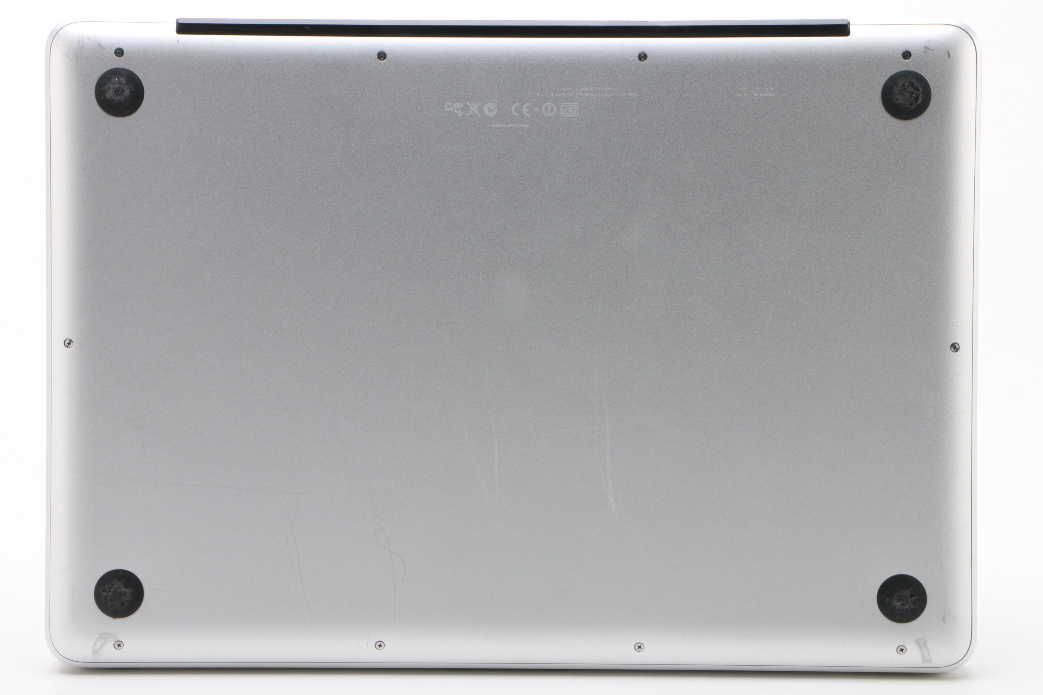 Apple 13" MacBook Pro Laptop with Power Adapter, Mid-2009