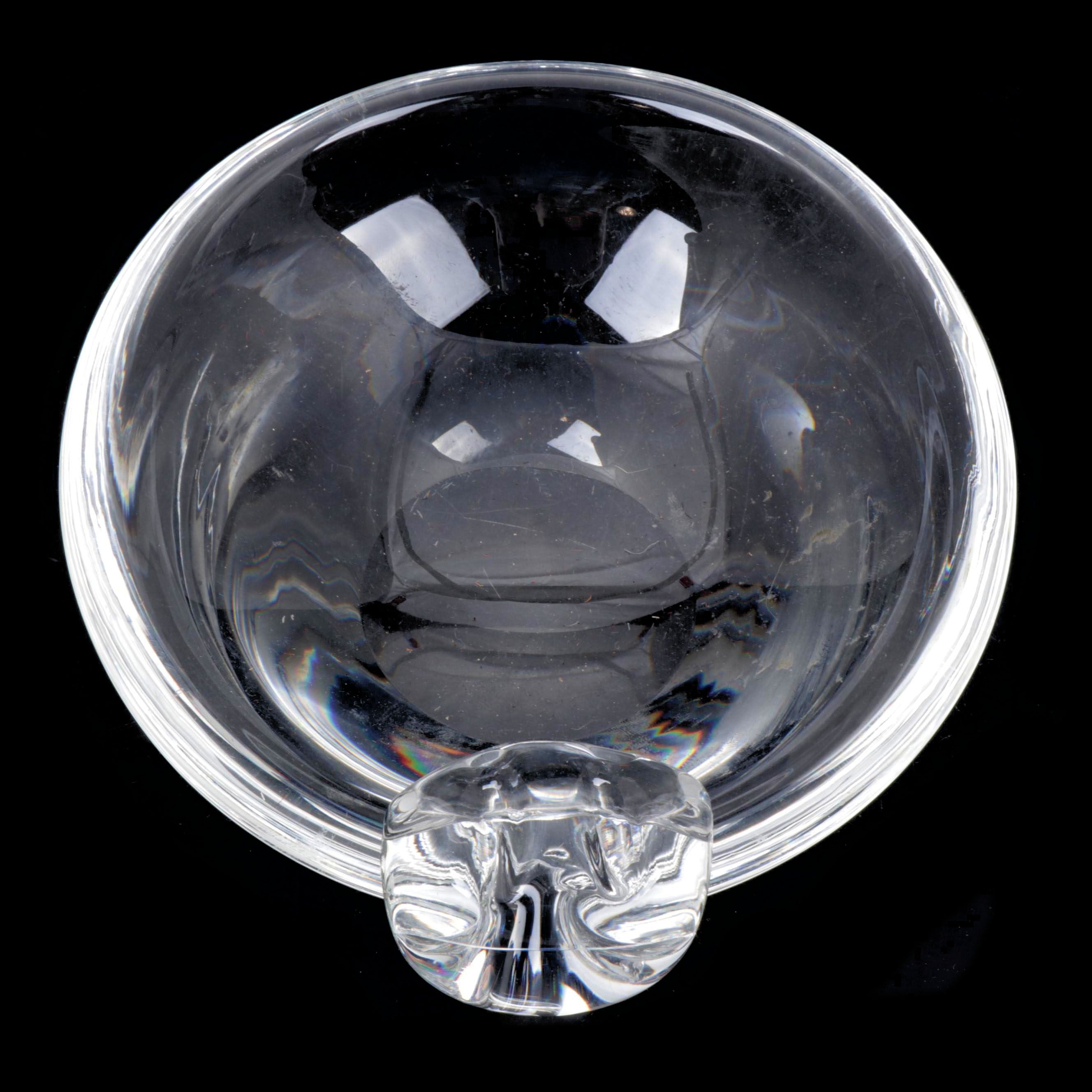 Steuben Art Glass Ashtray with Sloping Bowl Designed by David Hills, Mid-Century