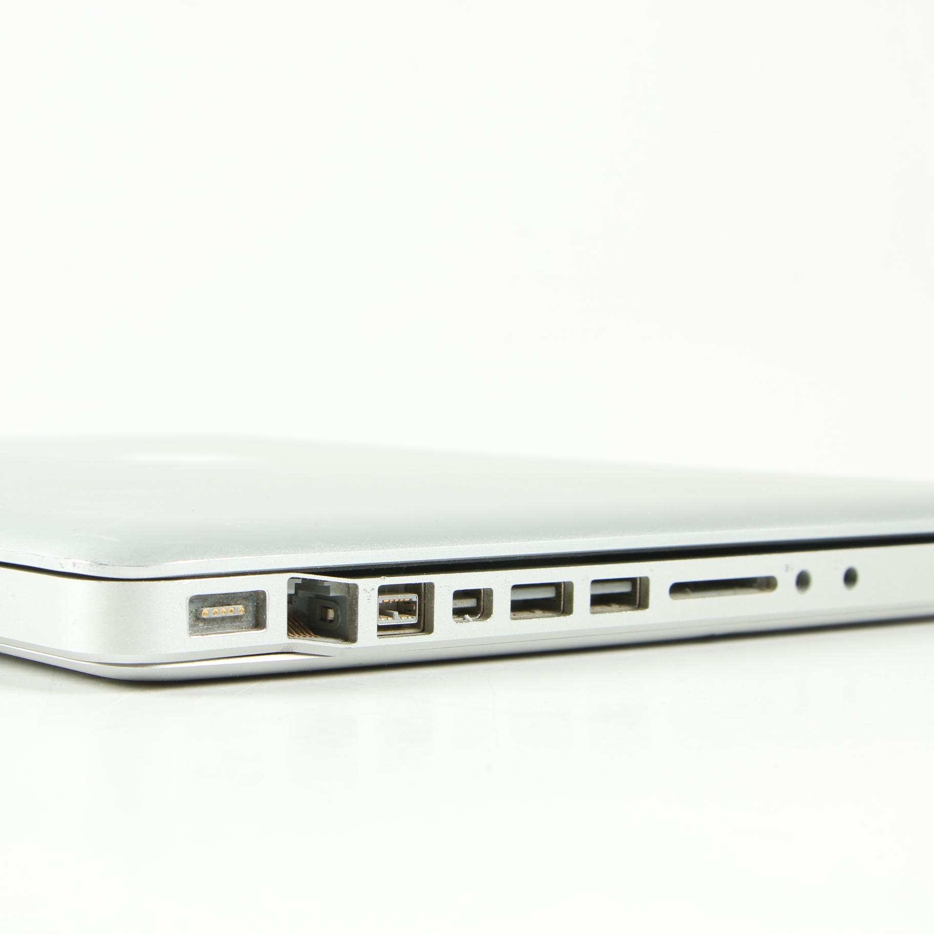 Apple 15" MacBook Pro Laptop with Power Adapter, Mid 2009