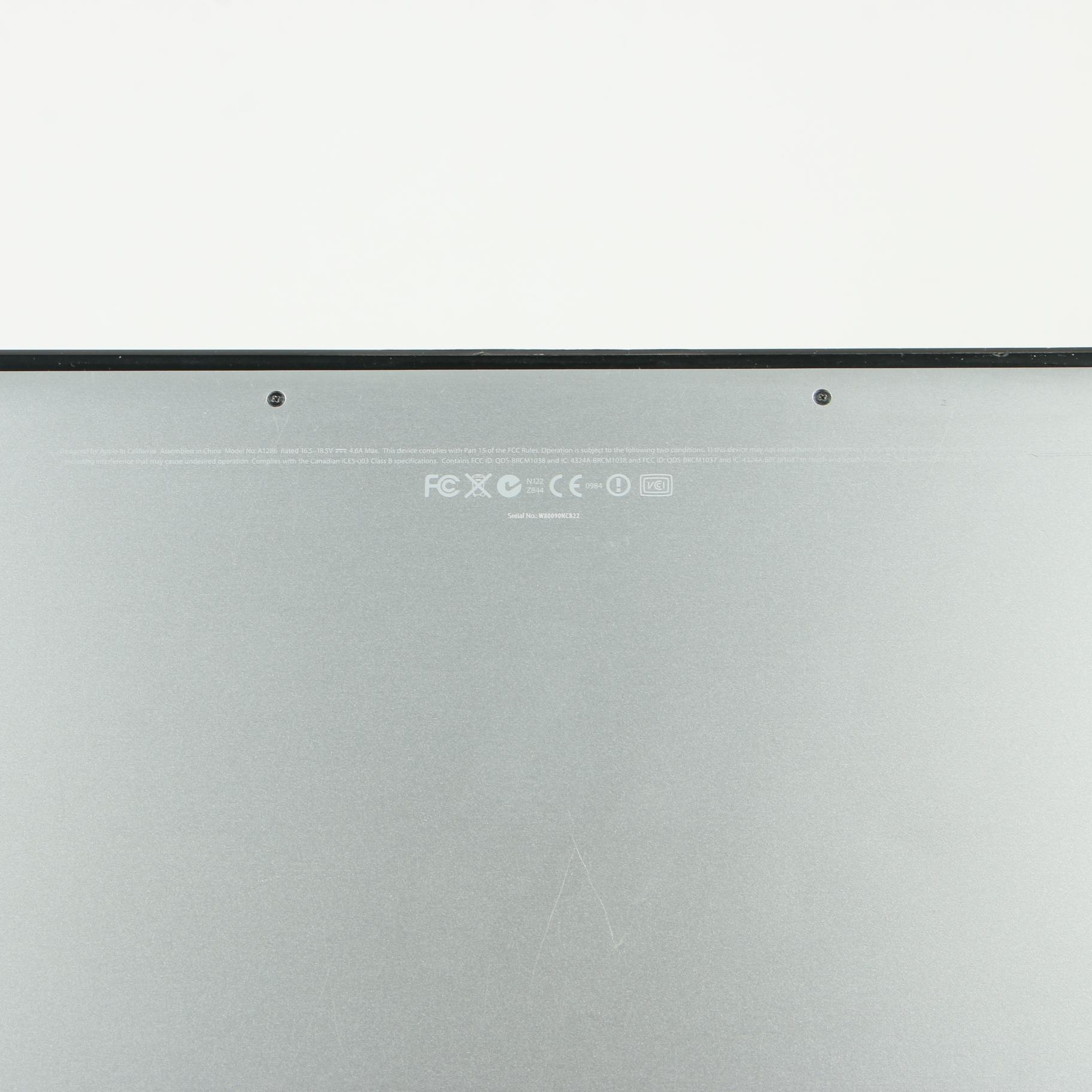 Apple 15" MacBook Pro Laptop with Power Adapter, Mid 2009