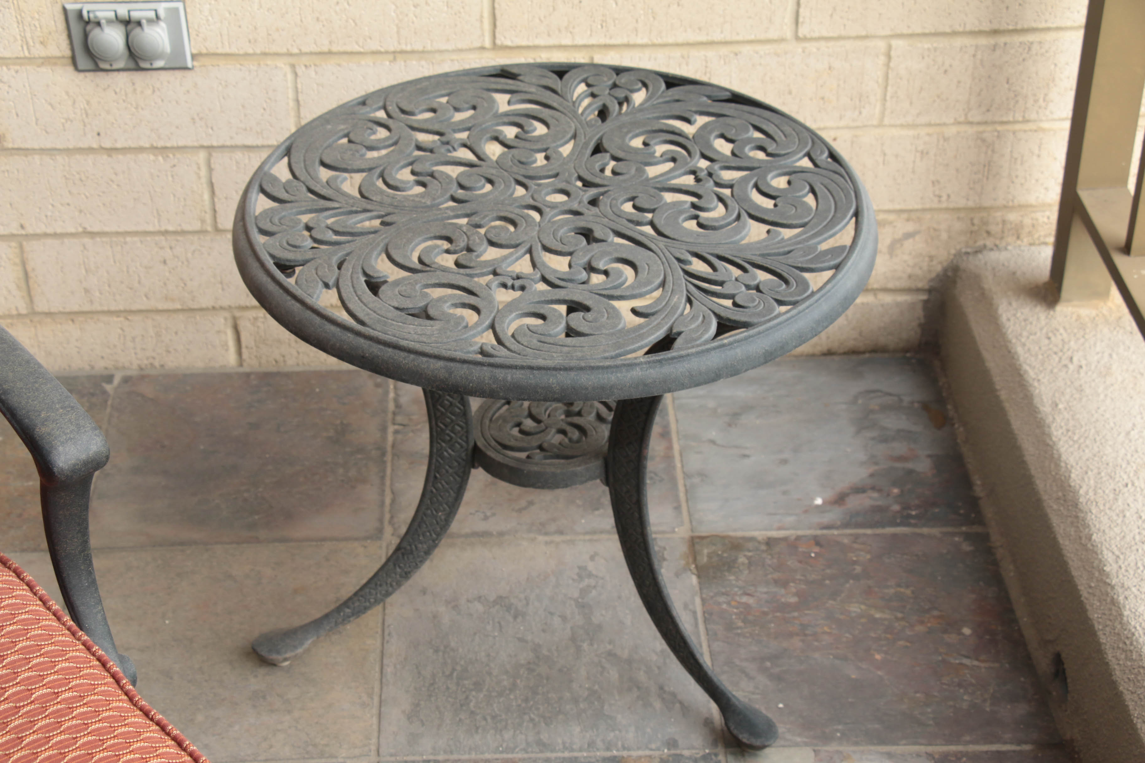 Meadowcraft Wrought Iron Chaise Lounge and Side Table