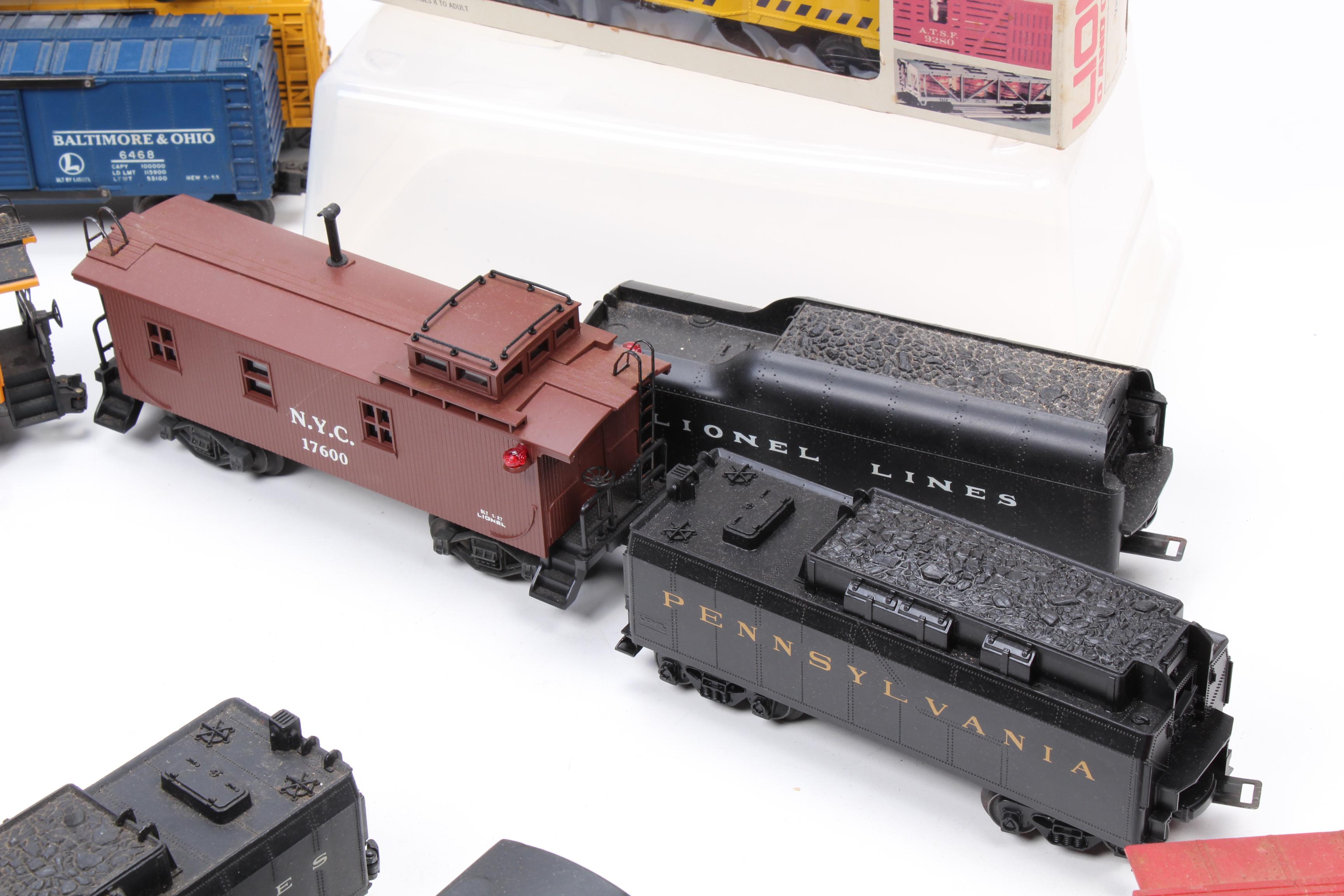 Lionel O Gauge Model Trains with Locomotives, Vintage