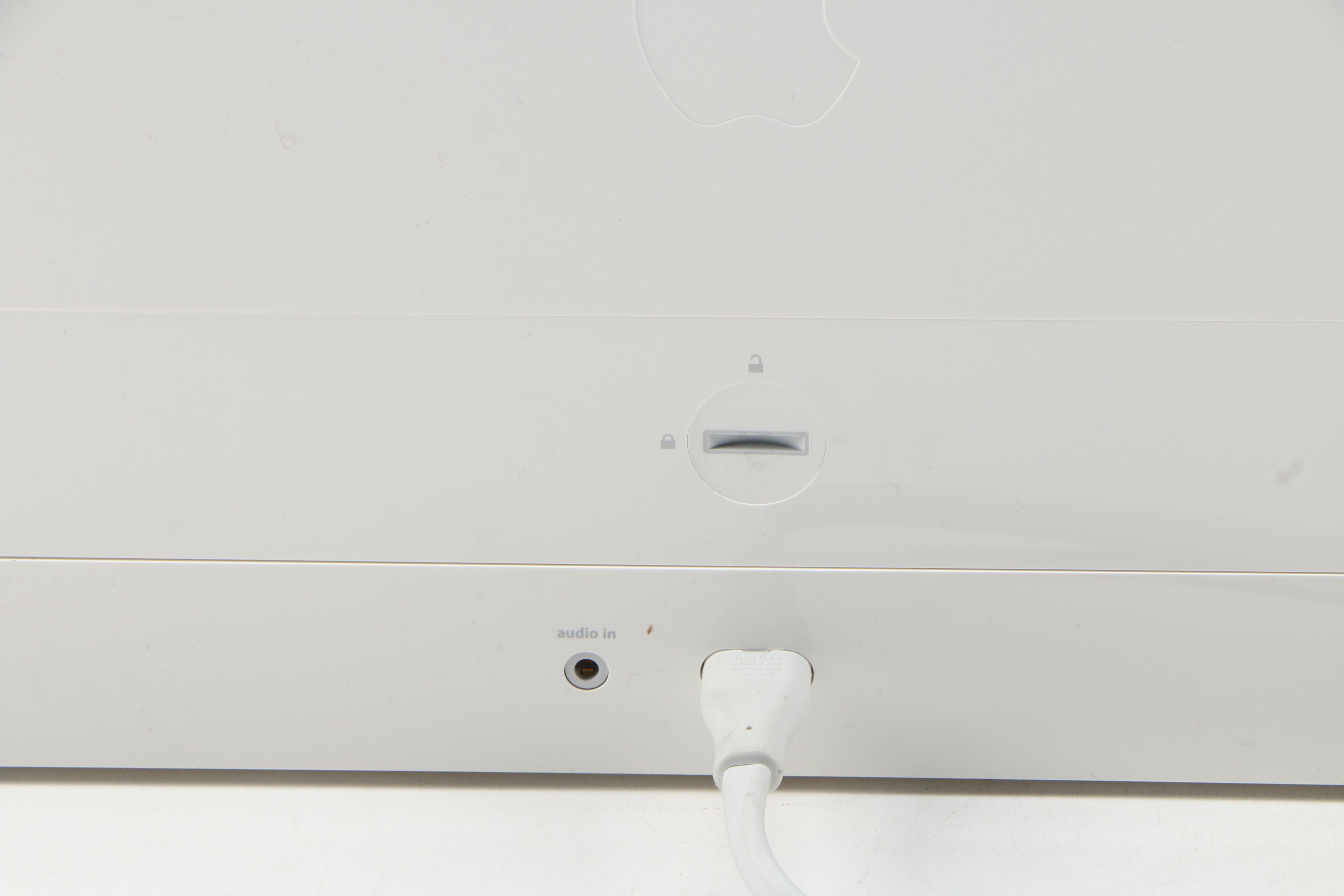 Apple iPod Hi-Fi Speaker, 2006