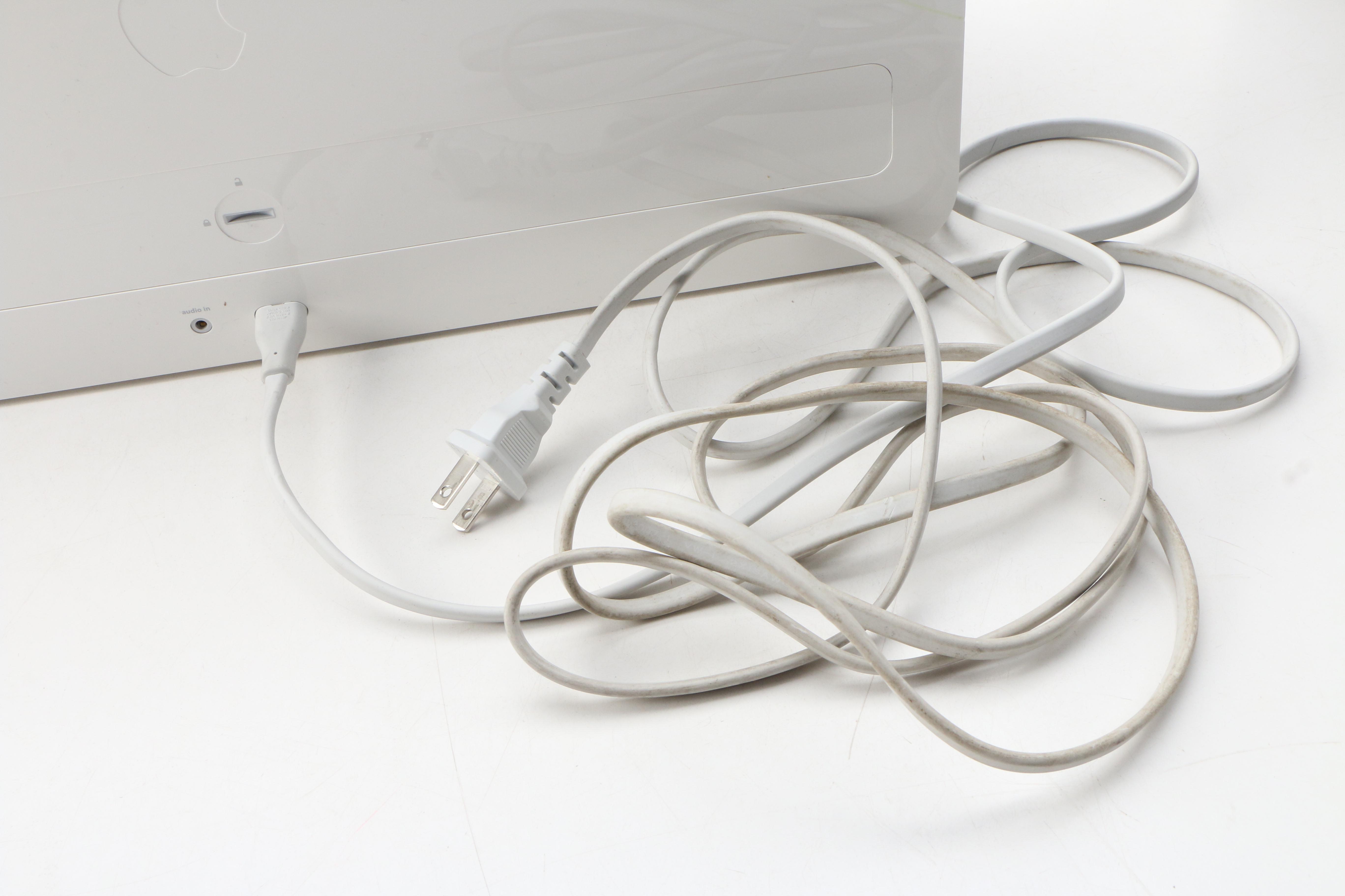 Apple iPod Hi-Fi Speaker, 2006