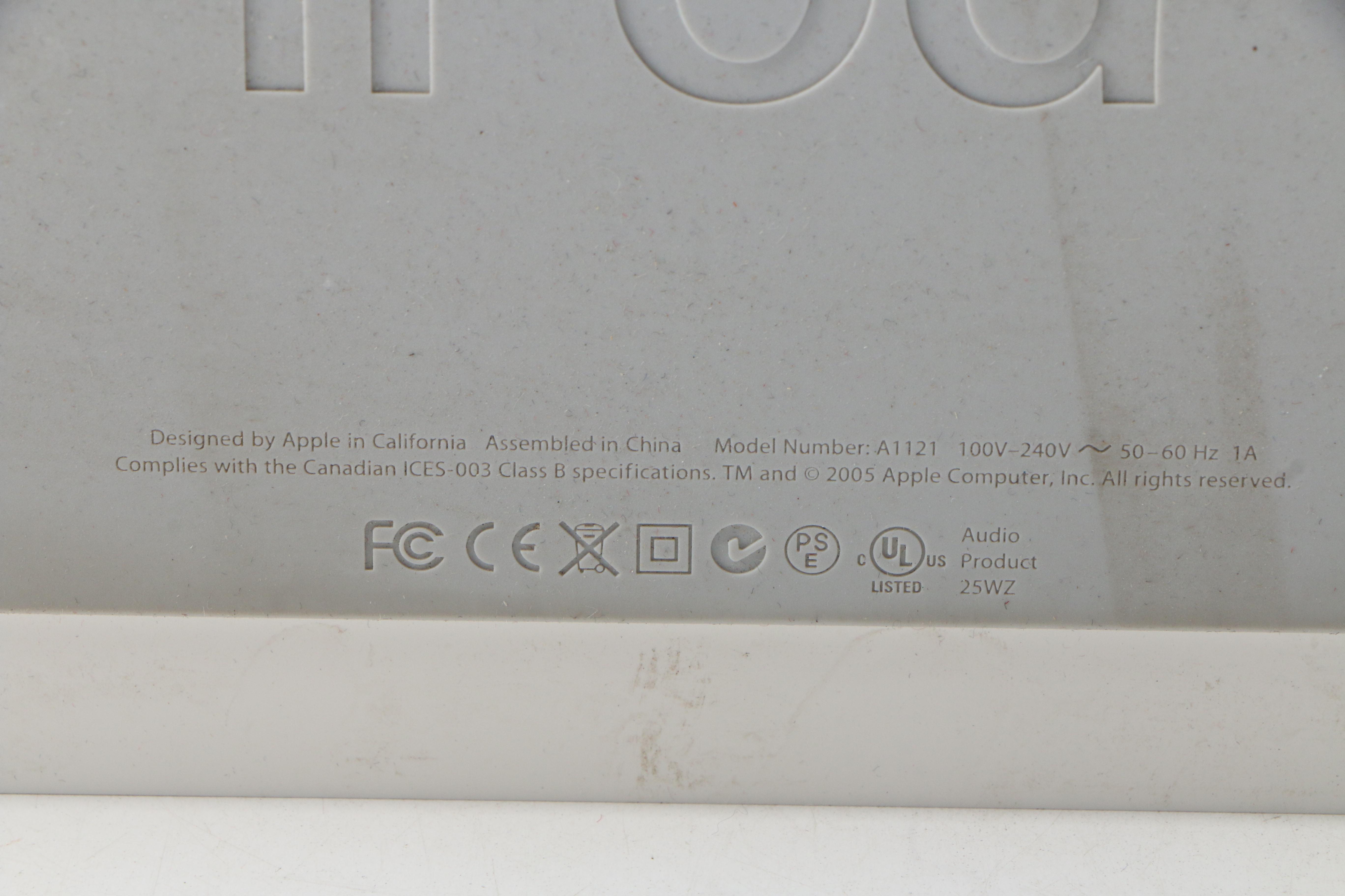 Apple iPod Hi-Fi Speaker, 2006