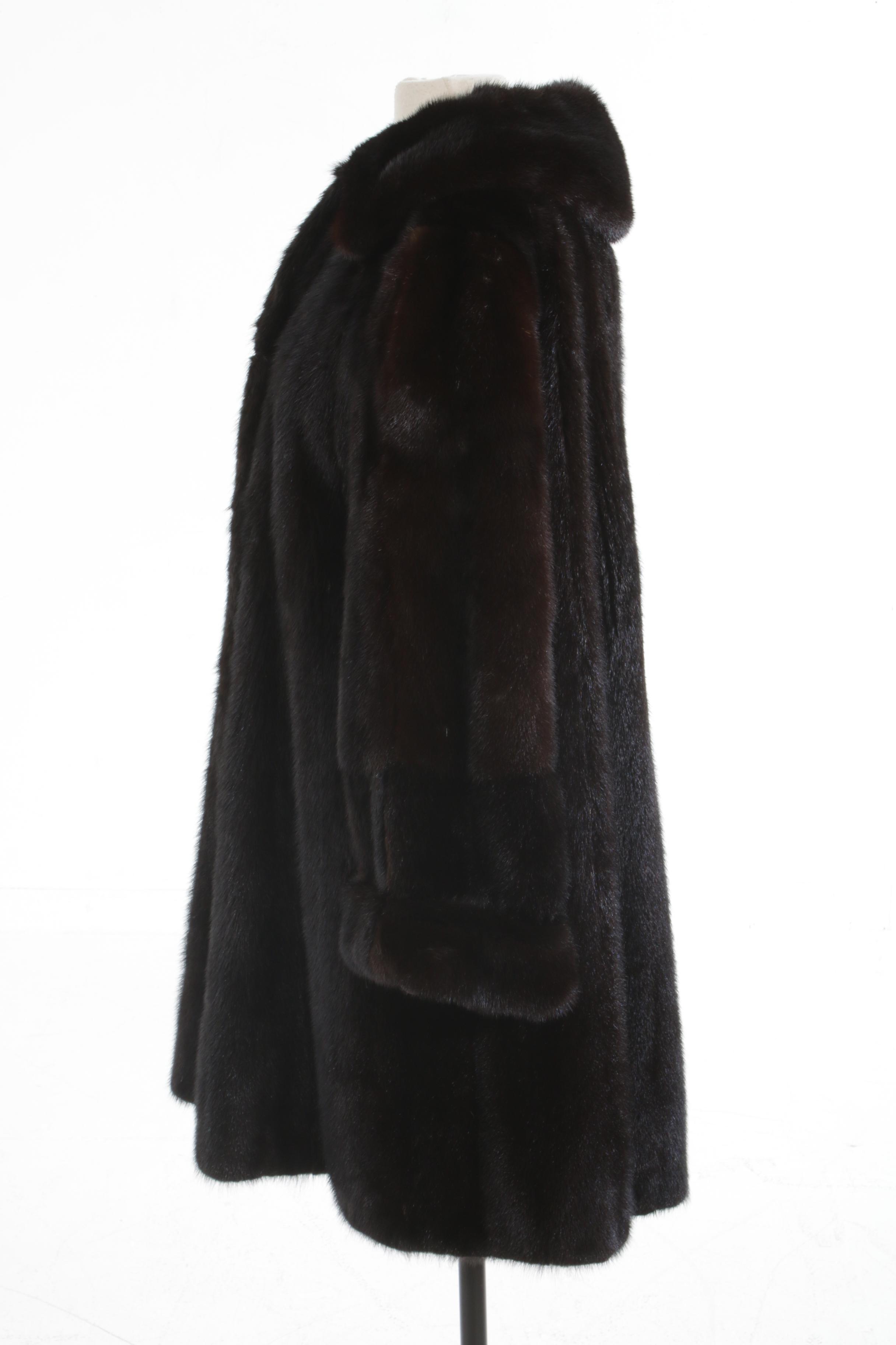 Canada Majestic Mink Fur Coat with Wide Notched Collar, Vintage