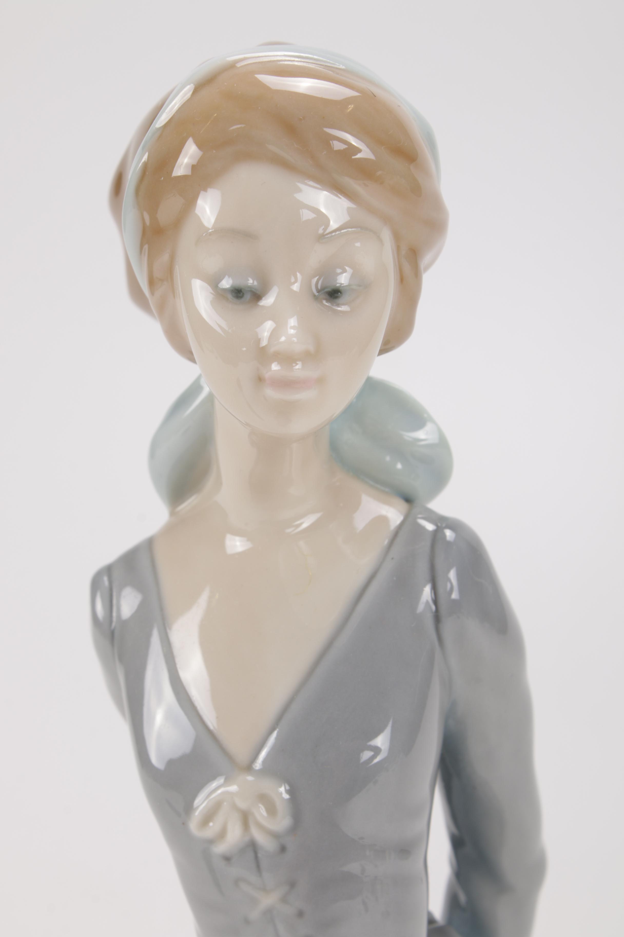 Lladró "Sea Breeze" Porcelain Figurine, Mid to Late 20th Century