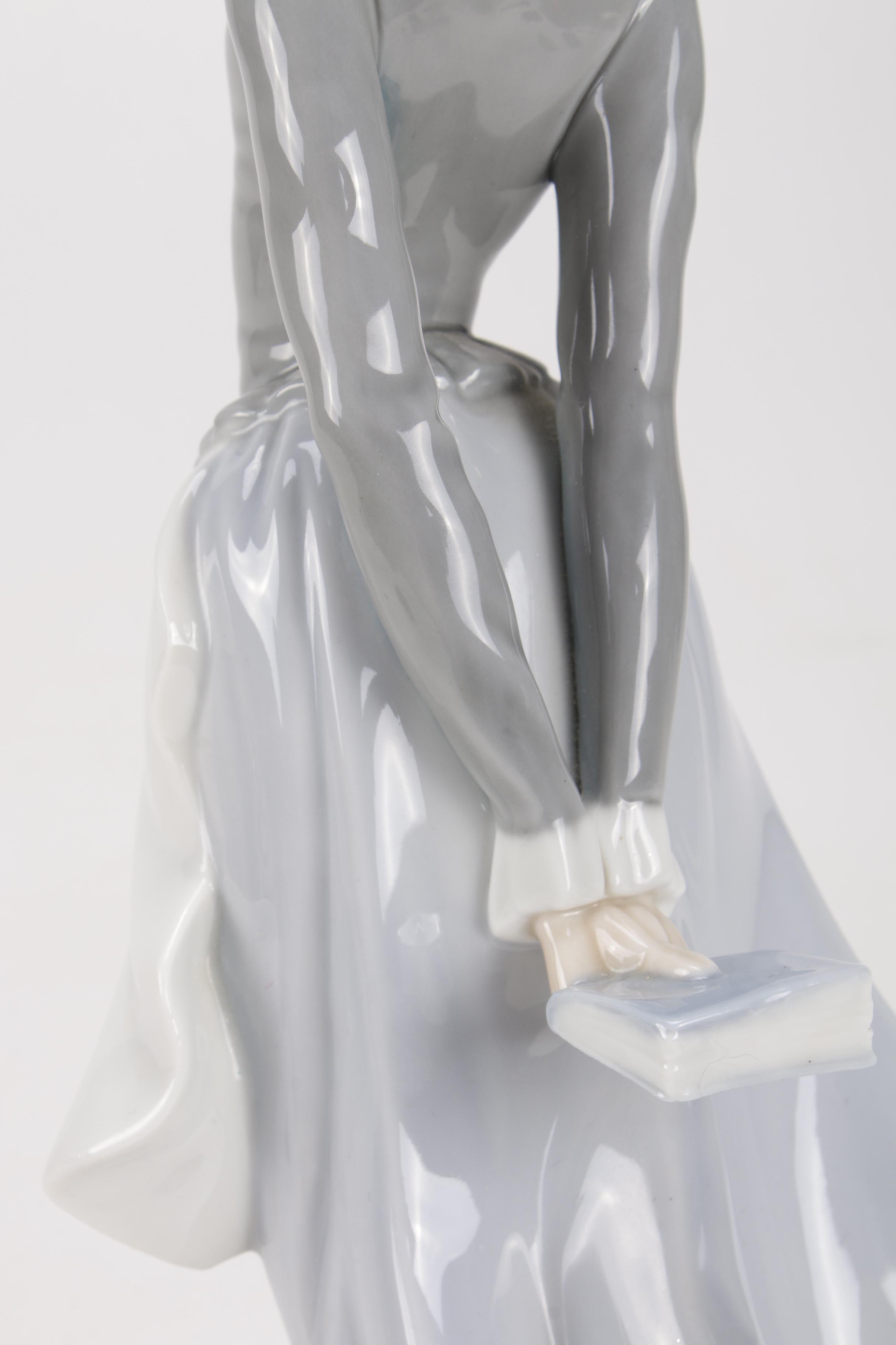Lladró "Sea Breeze" Porcelain Figurine, Mid to Late 20th Century