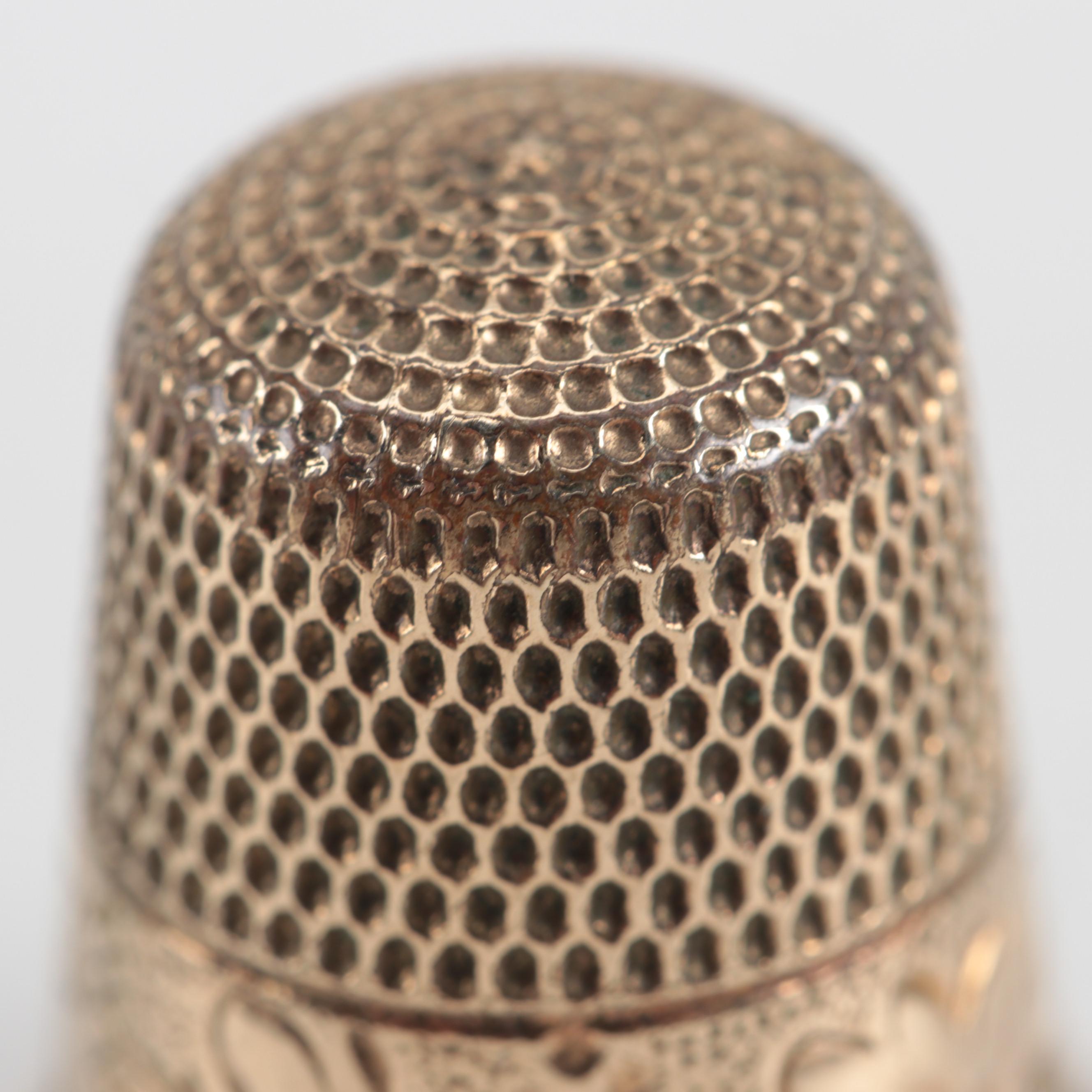 Simons Brothers Gold Tone Thimble, Vintage