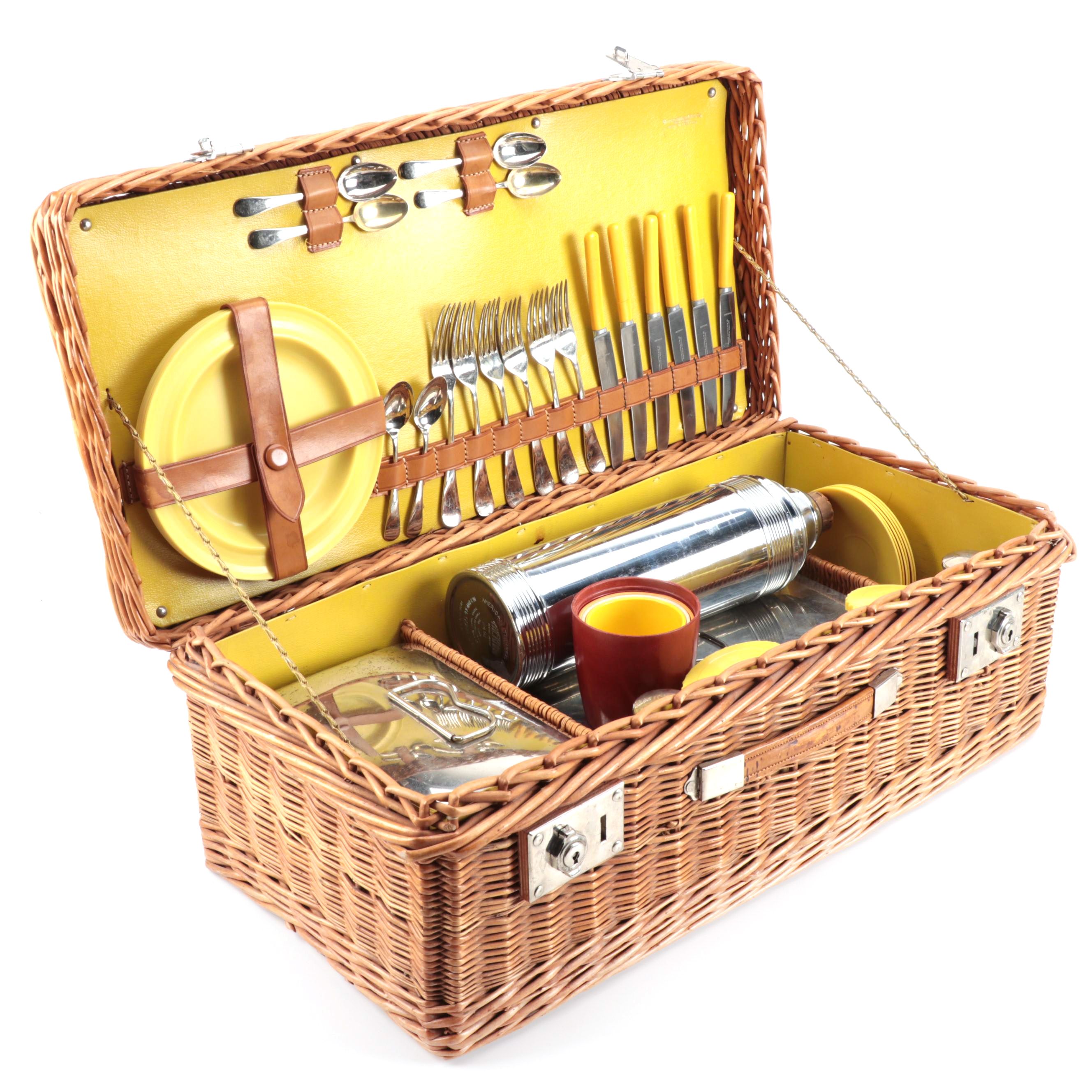 Abercrombie and Fitch Wicker Picnic Basket with Coracle Accessories