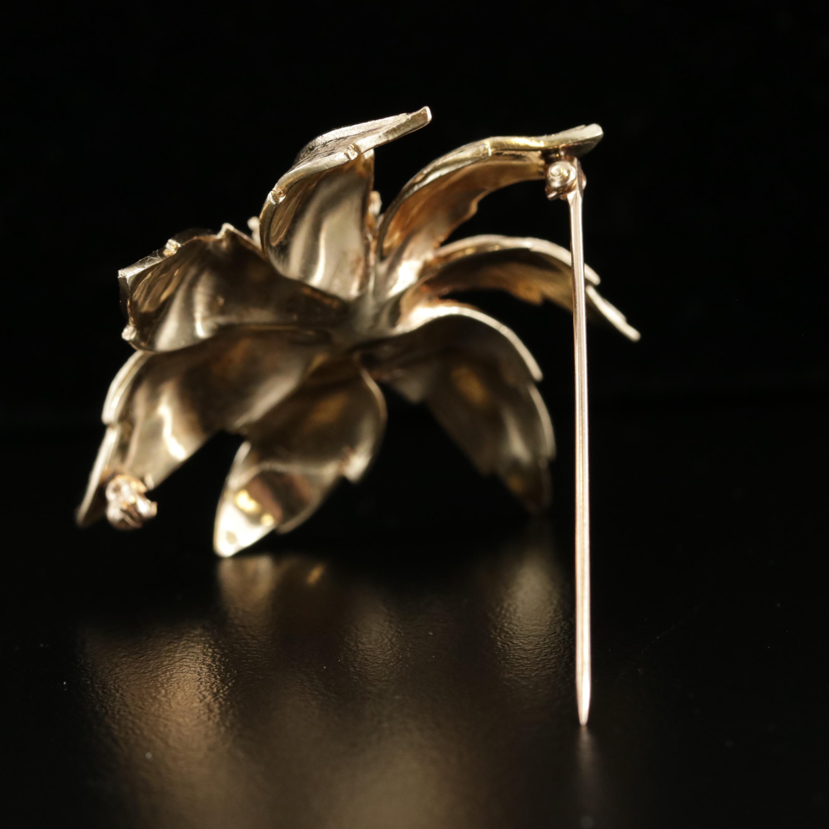 Vintage 14K Yellow Gold Diamond and Blue Sapphire Flower Brooch