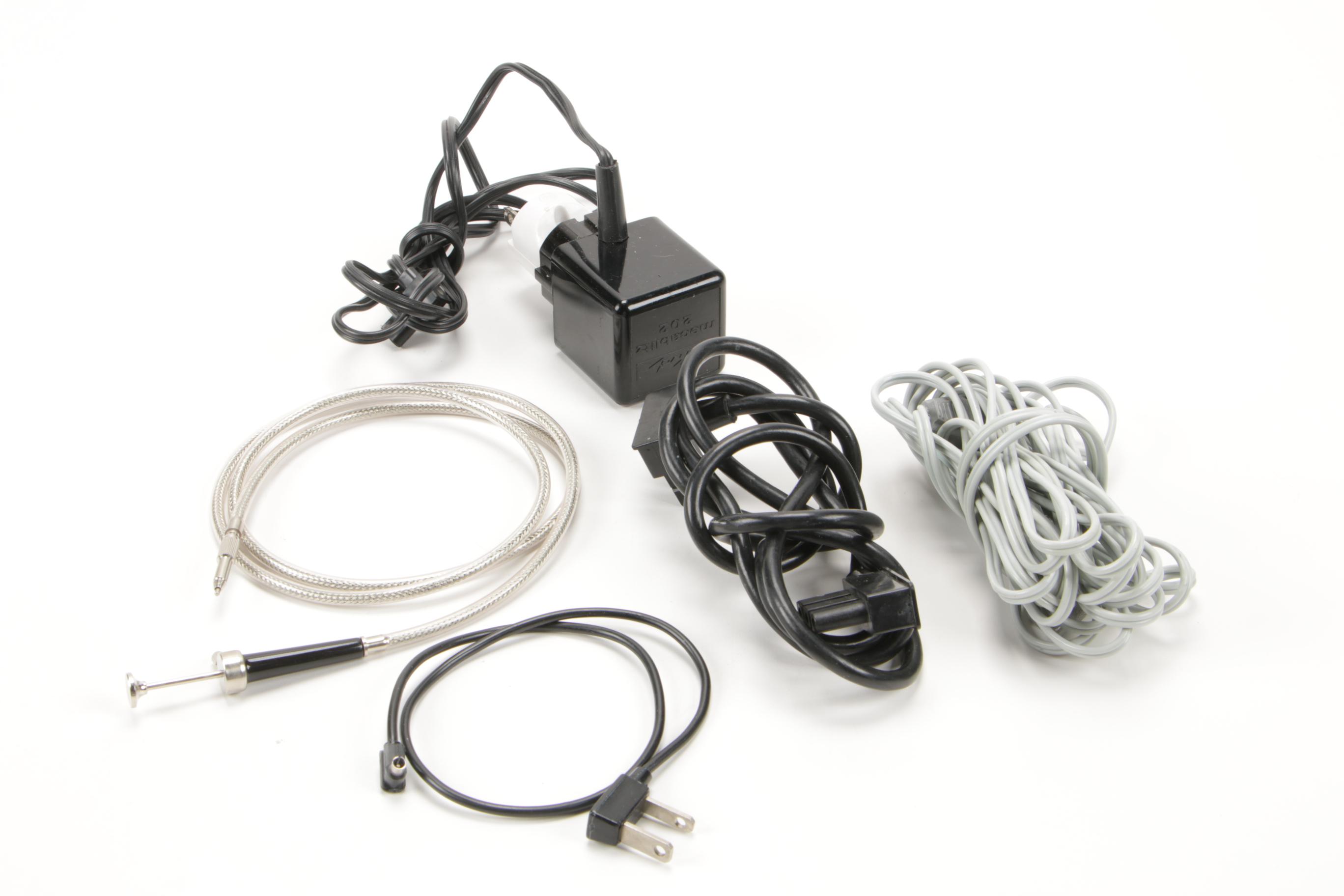 Miniature Graflex 2¼ x 3¼ Speed Graphic, Metz 202 Electronic Flash and More