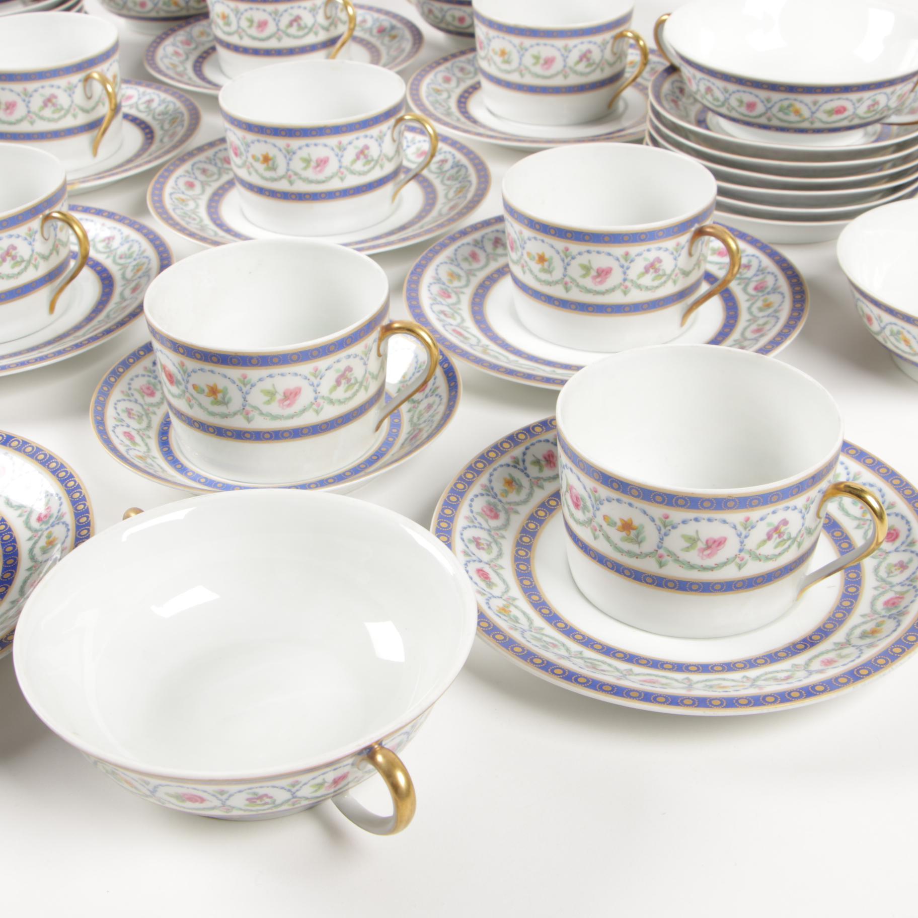Haviland "Malmaison" Porcelain Dinnerware, Late 20th Century