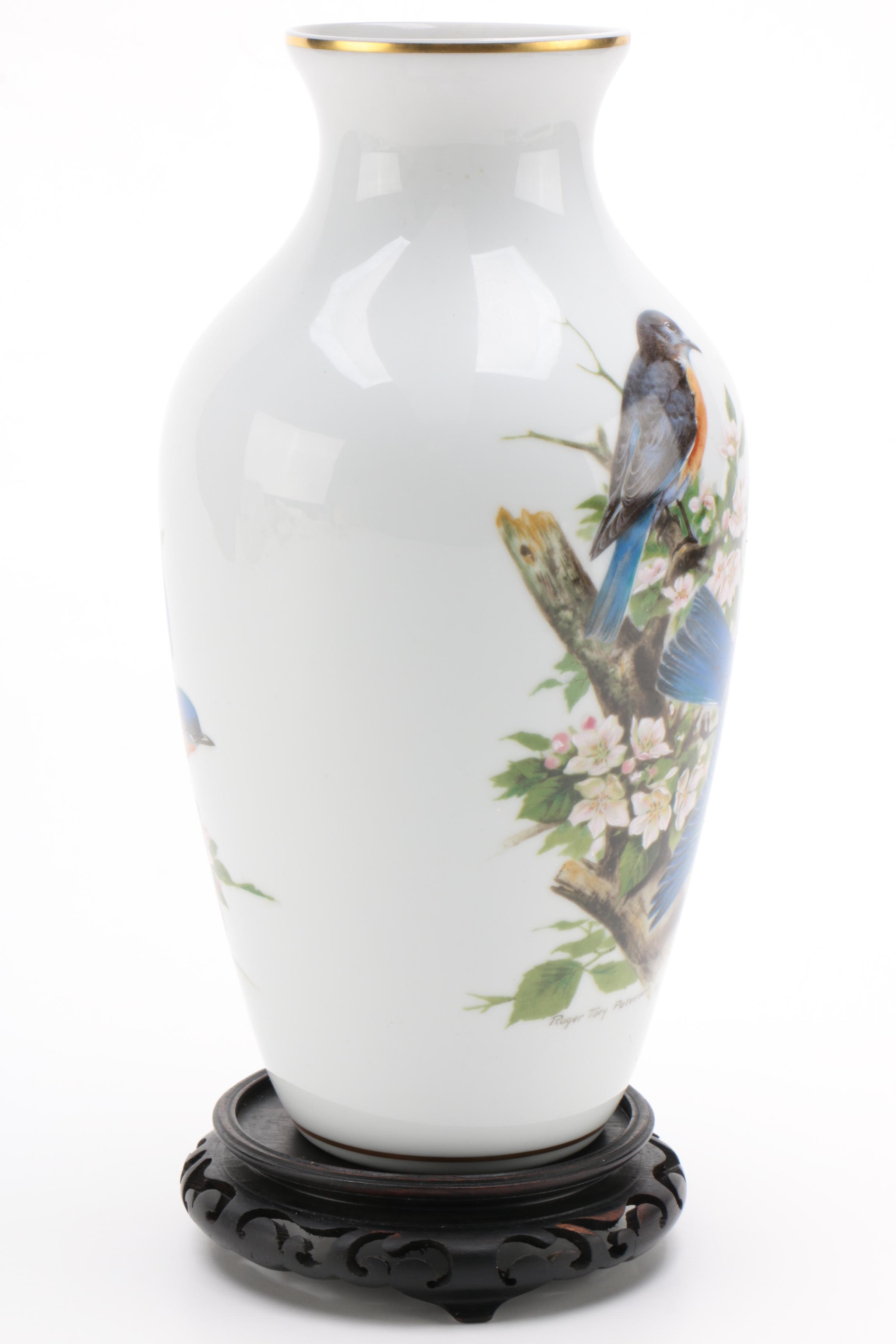 Kaiser for the Danbury Mint "Bluebird" Porcelain Vase with Stand, Late 20th C.
