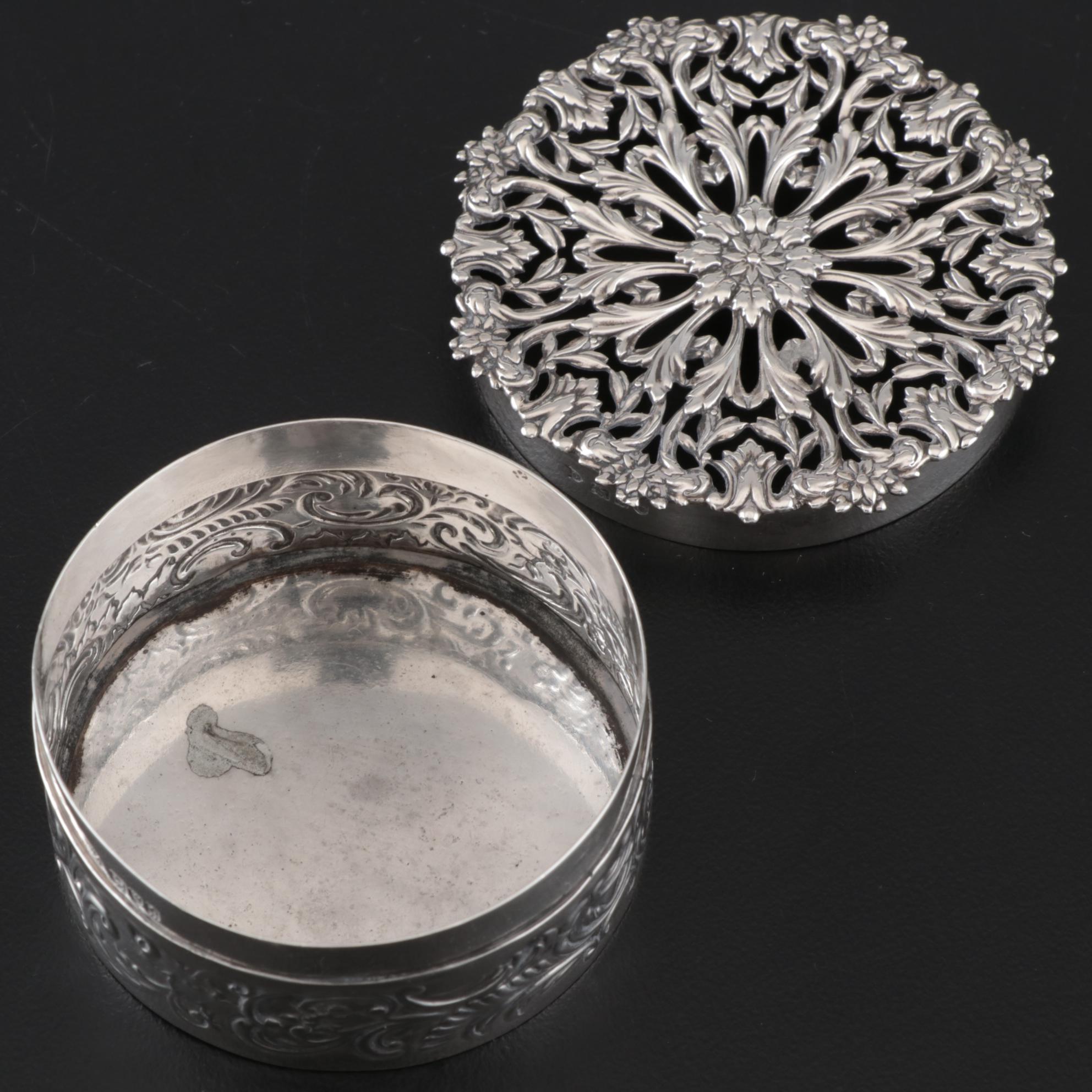 William Comyns & Sons Sterling Silver Pomander Box, London, 1909
