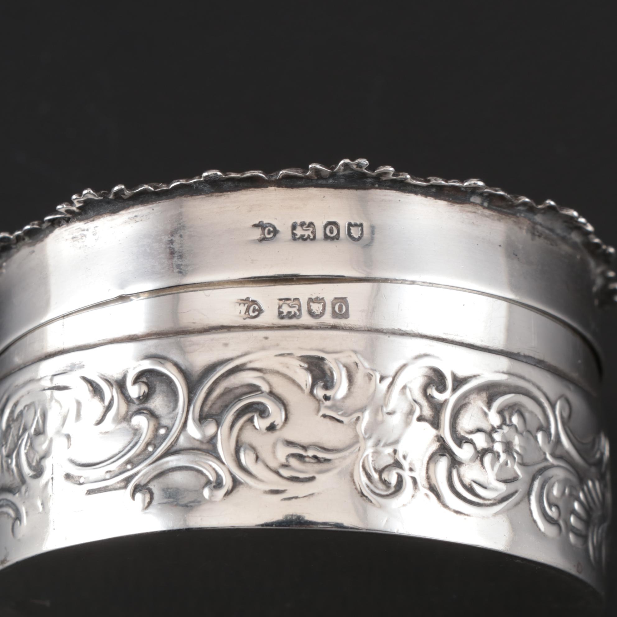 William Comyns & Sons Sterling Silver Pomander Box, London, 1909