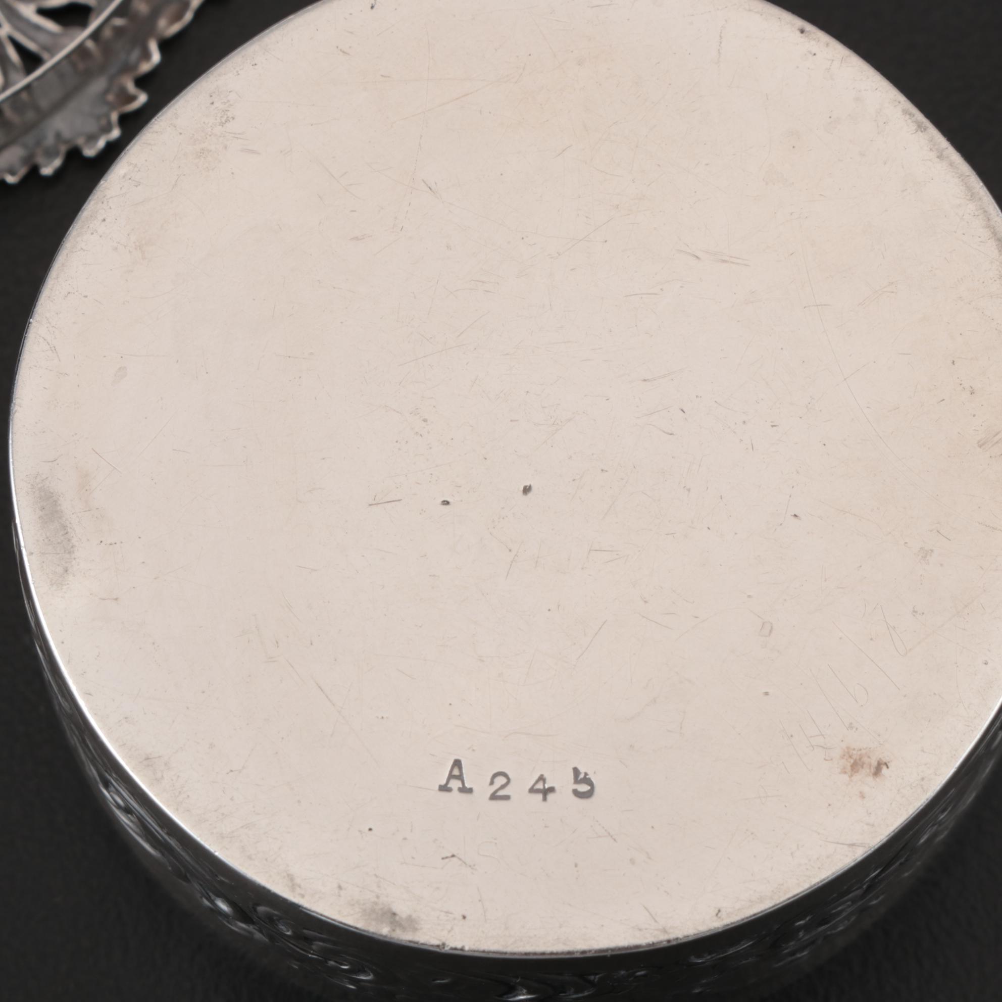 William Comyns & Sons Sterling Silver Pomander Box, London, 1909