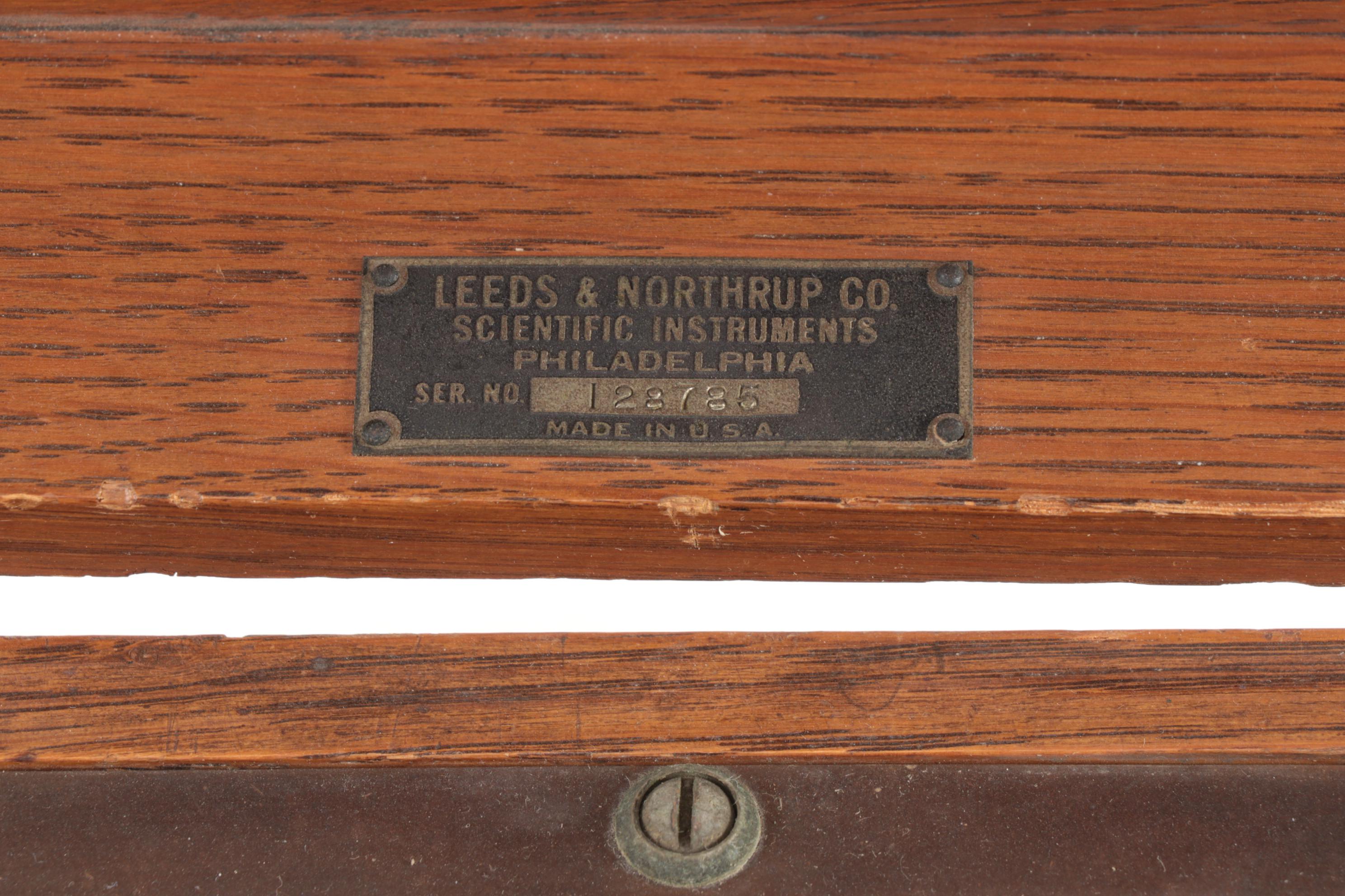 Leeds & Northrup Company, Philadelphia, Decade Capacitor In Oak Case, Vintage