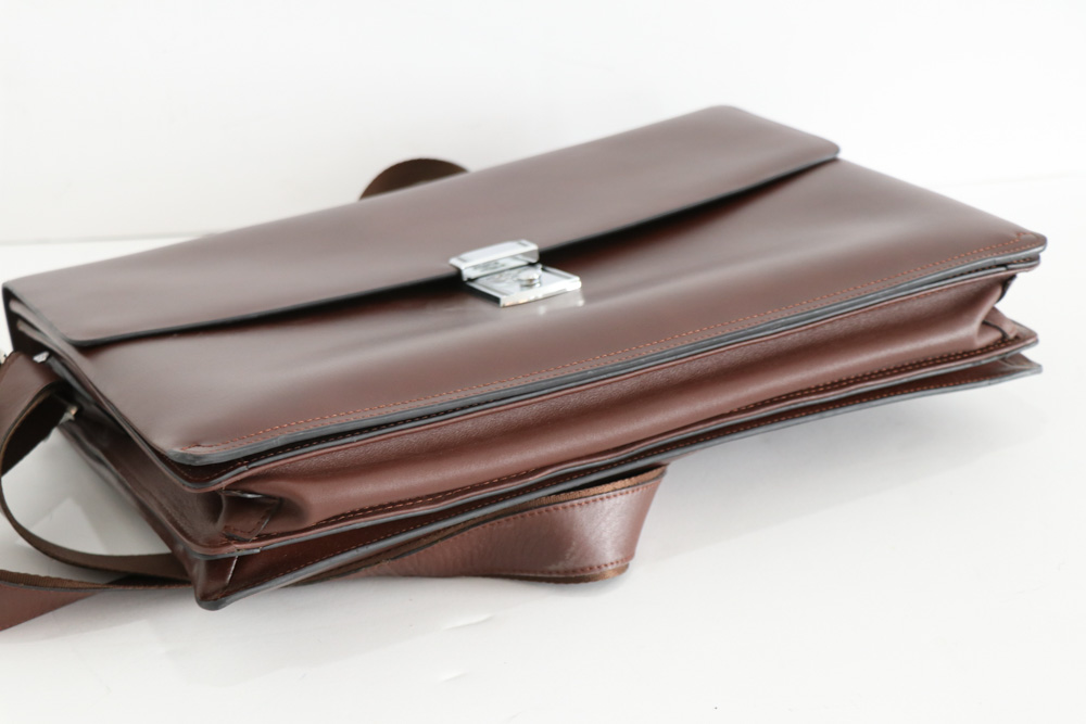 Kliya Wanblong Brown Leather Briefcase