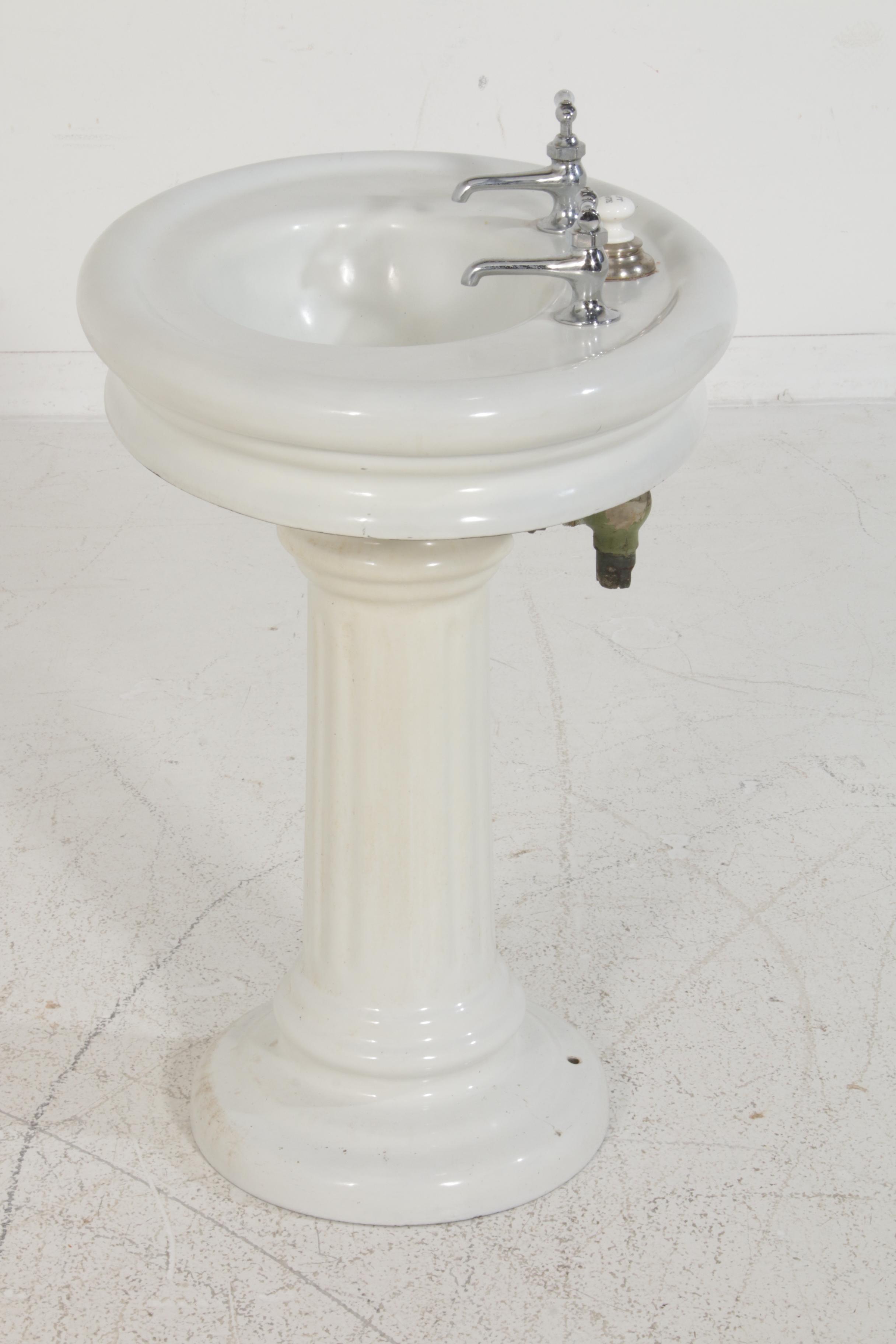 Oval White Enameled Cast Iron Pedestal Sink
