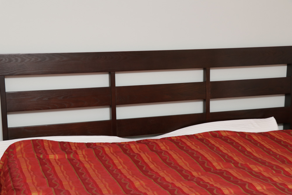 Sleep Number Innovation Series Split King Mattress with Flexfit 3 Base and Frame