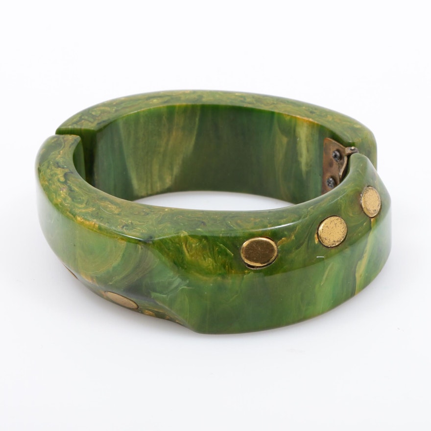 1930s Creamed Spinach Bakelite Clamper with Inlay
