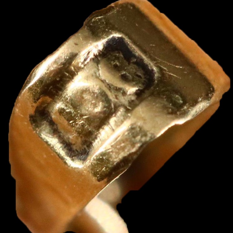 1883 British Gold Half Sovereign Set In a 14K Gold Coin Bezel