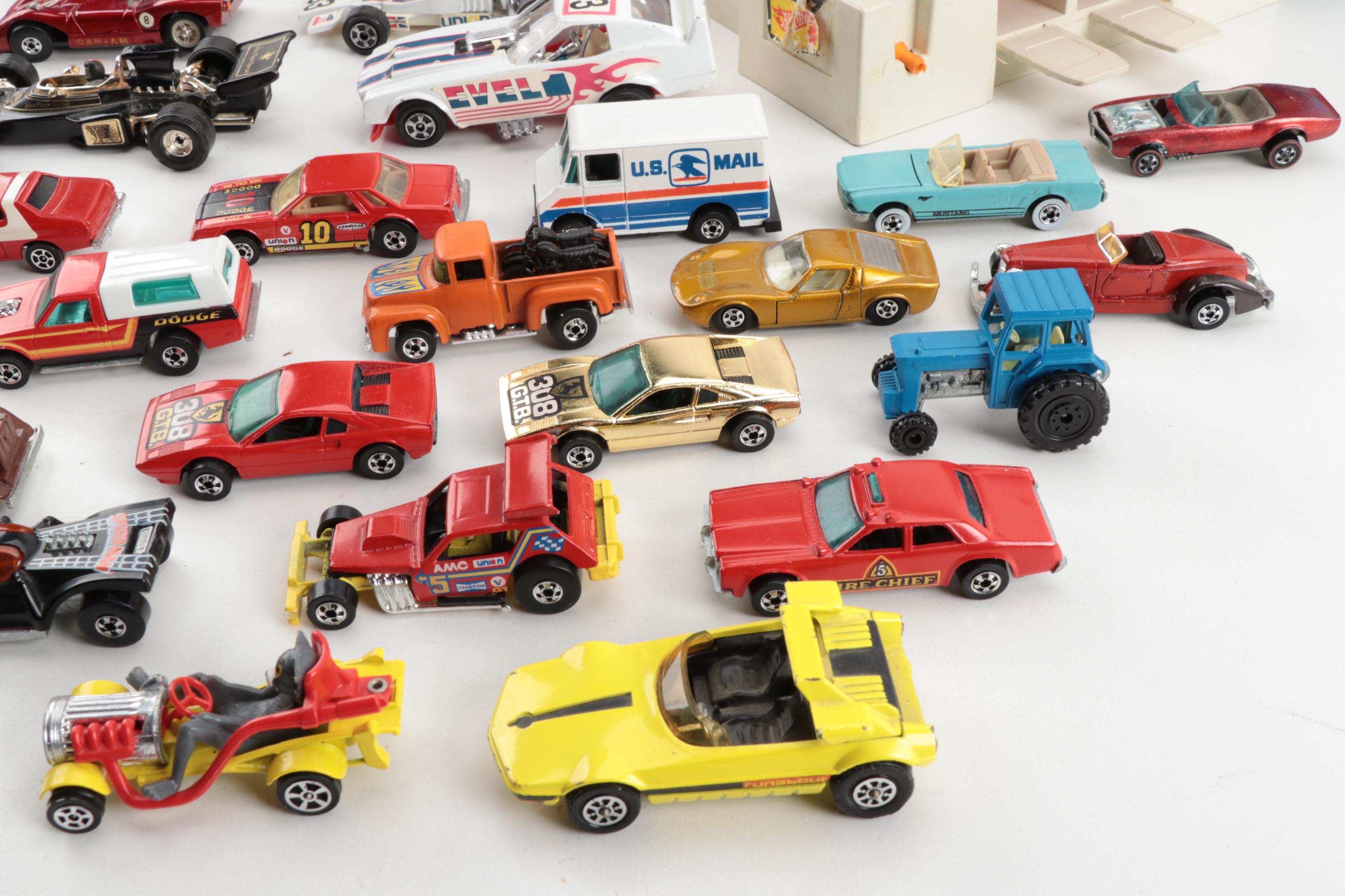 Hot Wheels "Super-Charger" Power Accessory, Race Track, Cars, and More, Vintage