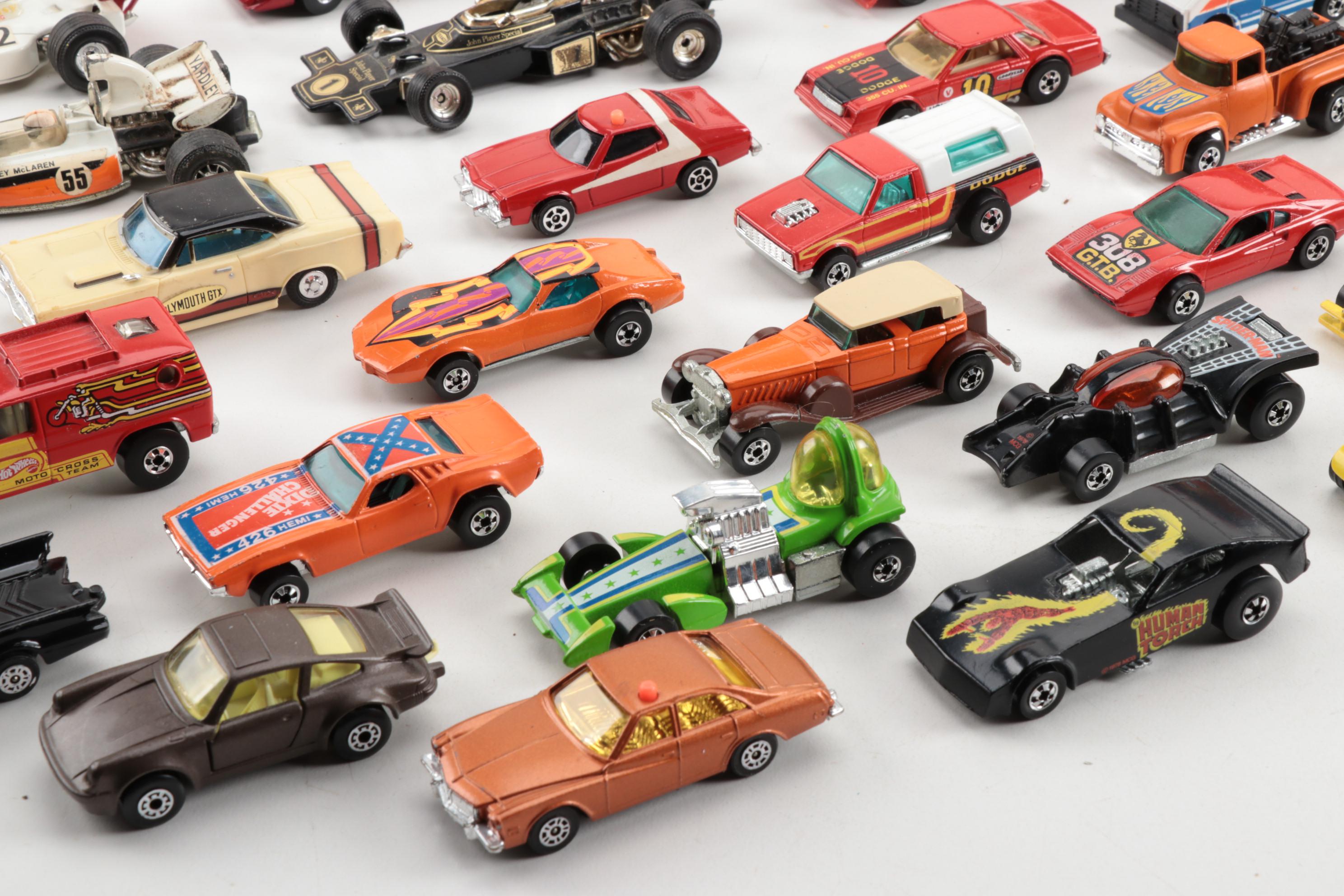 Hot Wheels "Super-Charger" Power Accessory, Race Track, Cars, and More, Vintage