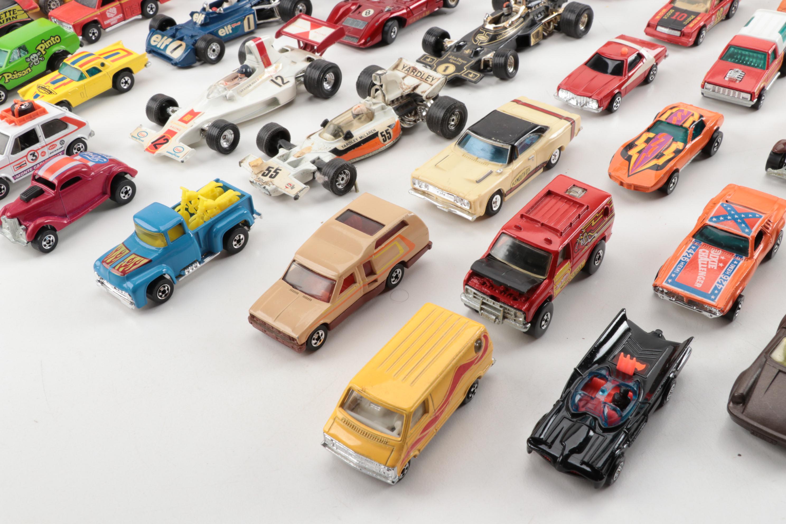 Hot Wheels "Super-Charger" Power Accessory, Race Track, Cars, and More, Vintage