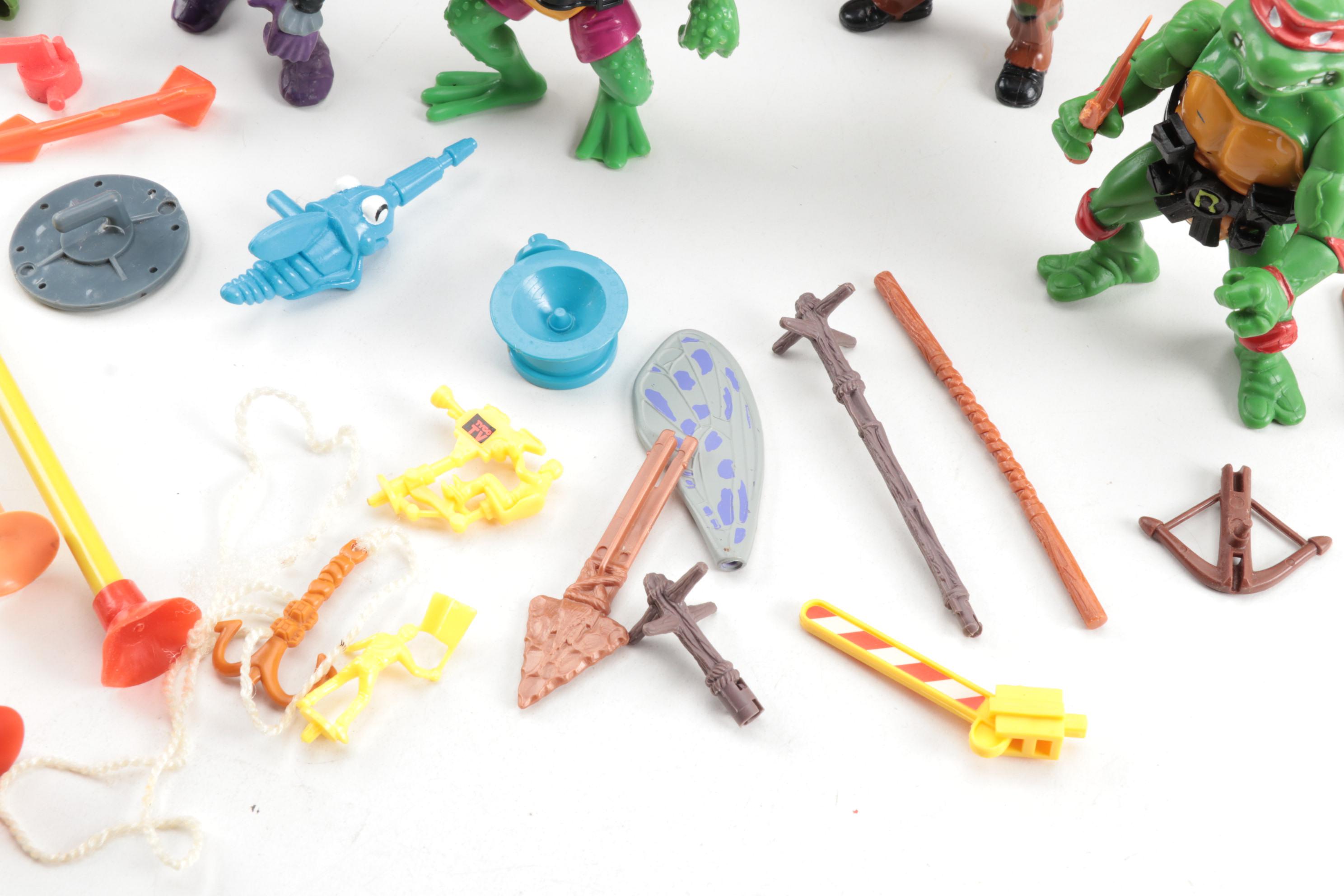 Teenage Mutant Ninja Turtles Action Figures, Playset, and Storage Case, 1988