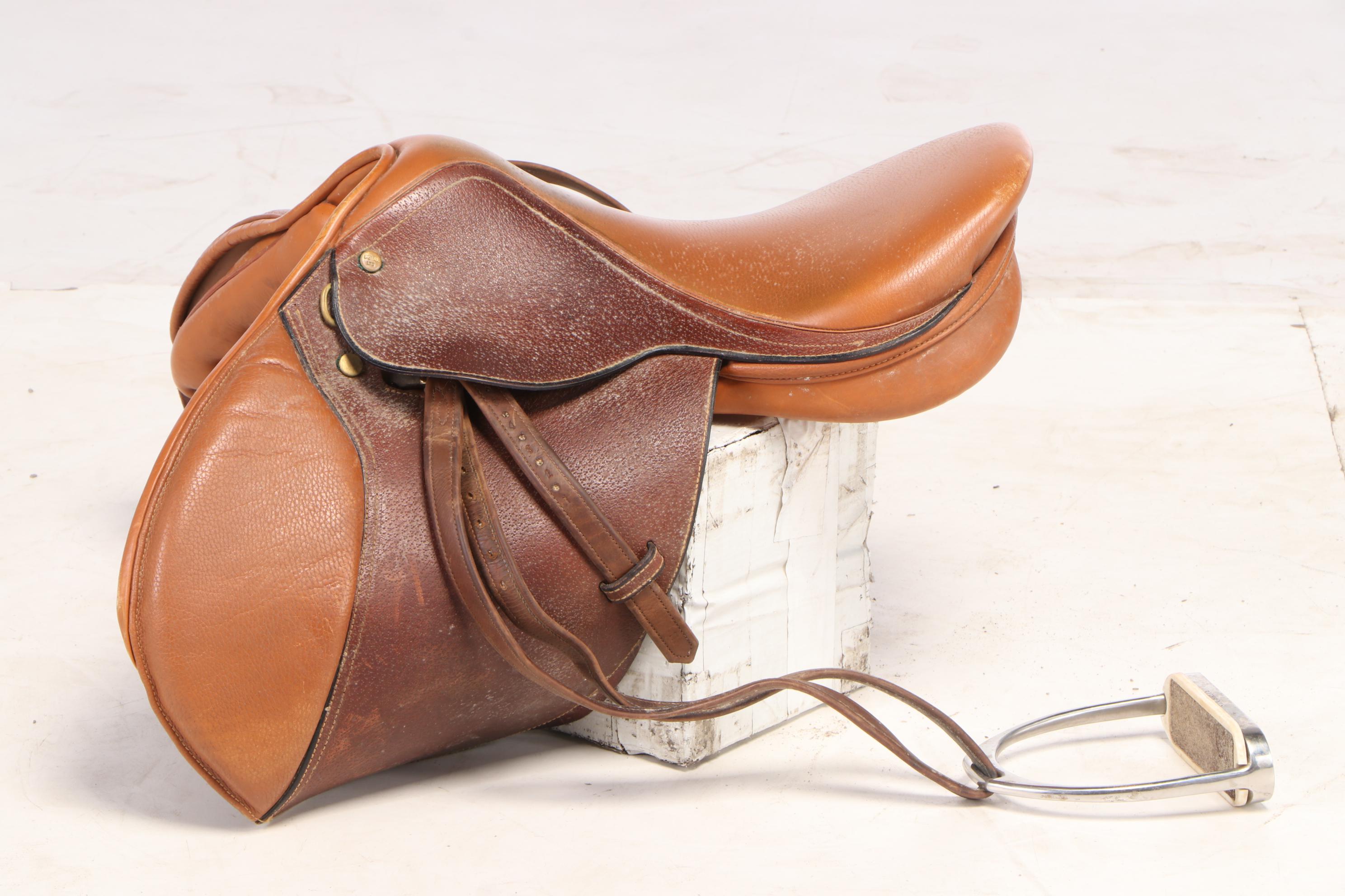 Deval Ltd. Leather English Saddle, Mid to Late 20th Century