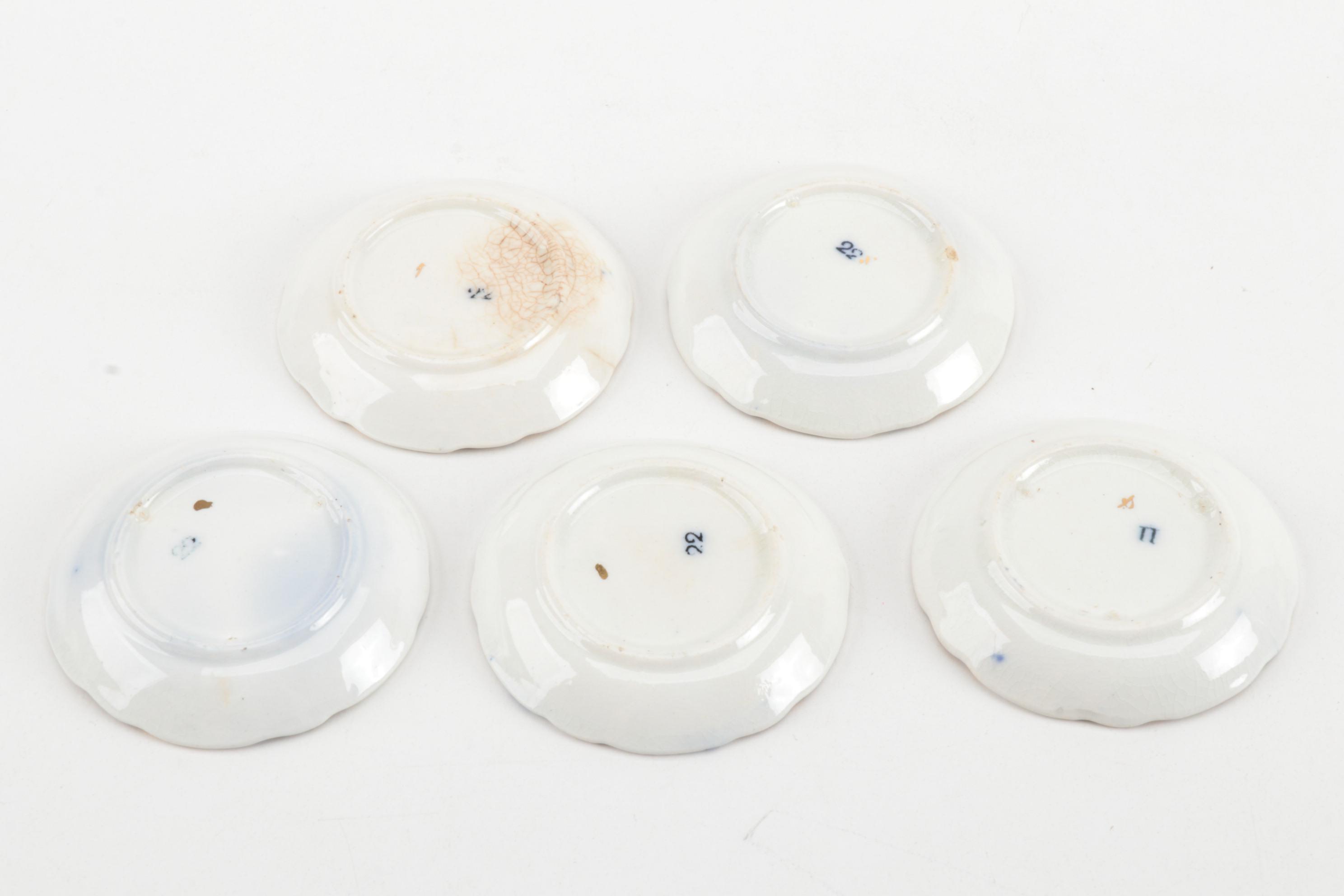 Ford & Sons Ltd "Weir" Flow Blue Gravy Boat with Other Gravy and Butter Pats