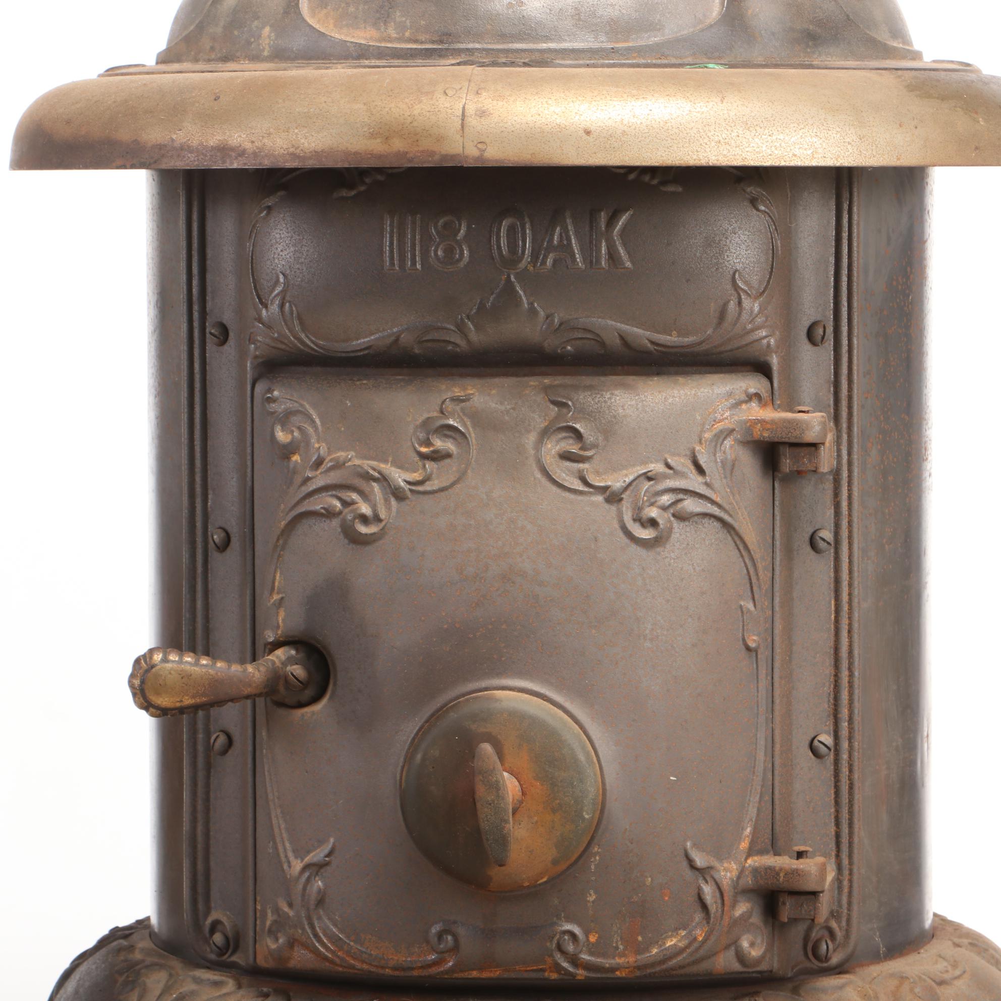 Peninsular Stove Co. Cast Iron Pot Belly Wood Buring Stove, Late 19th Century