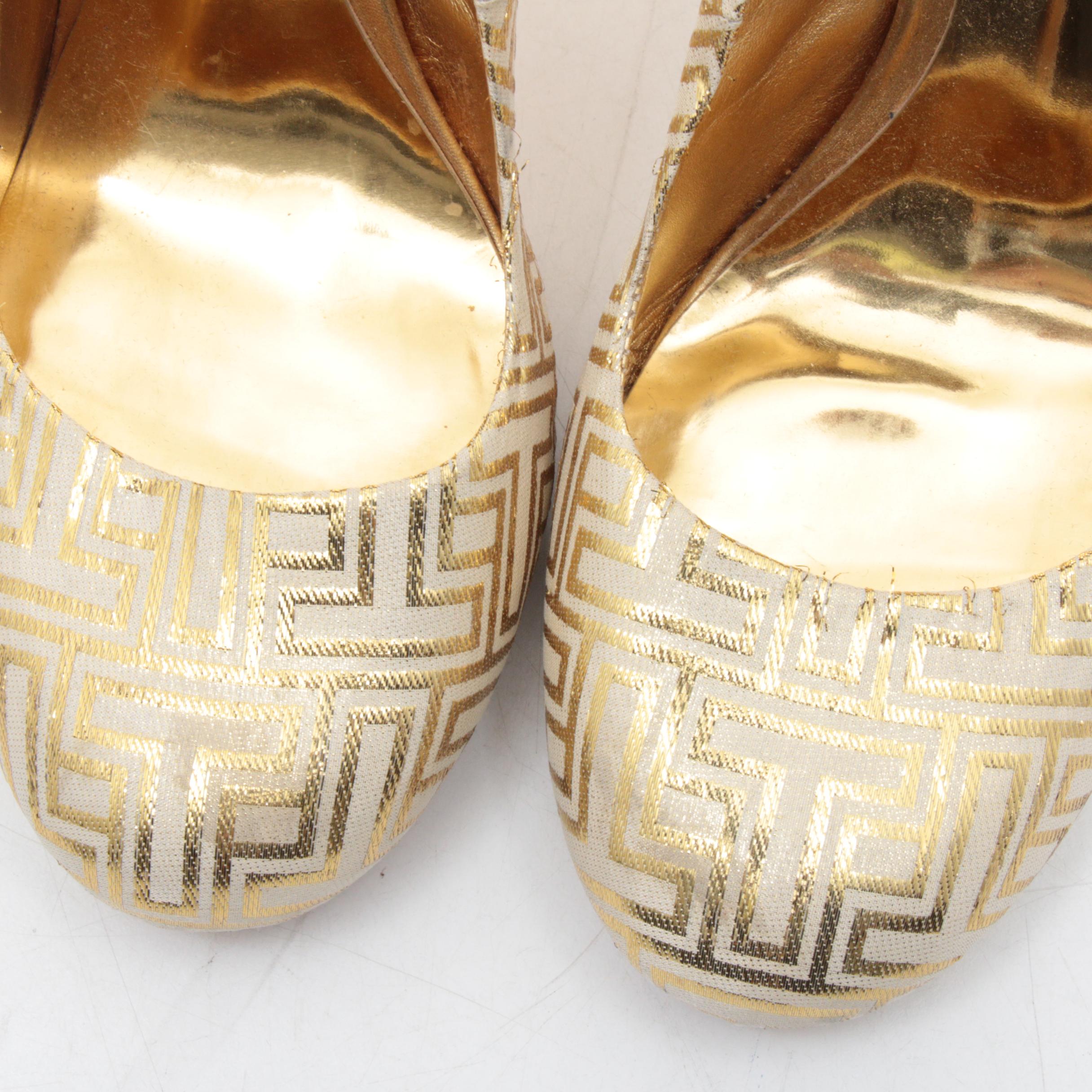 Tory Burch Colin Gold Metallic Round Toe Heels