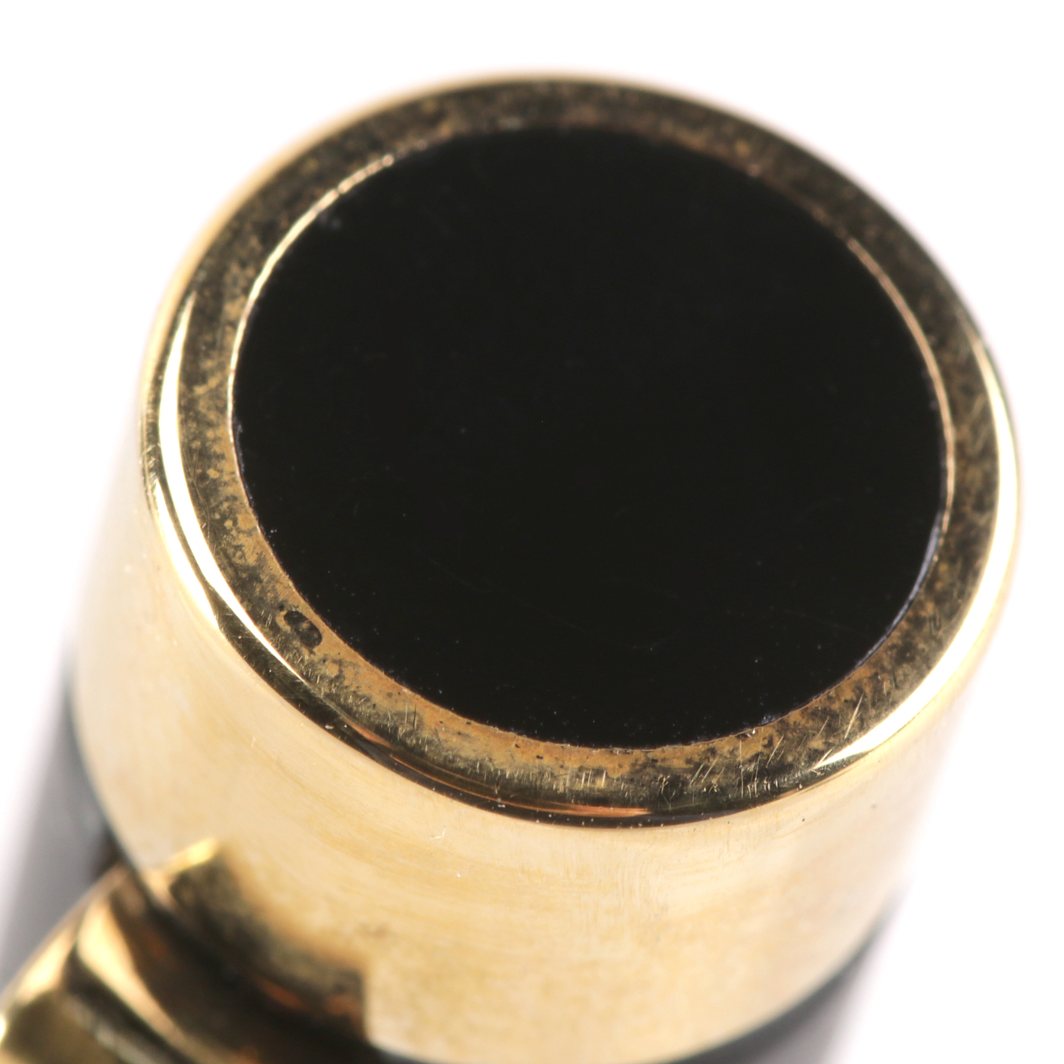 Sheaffer Targa Black Lacquer Fountain Pen with 14K Gold Nib