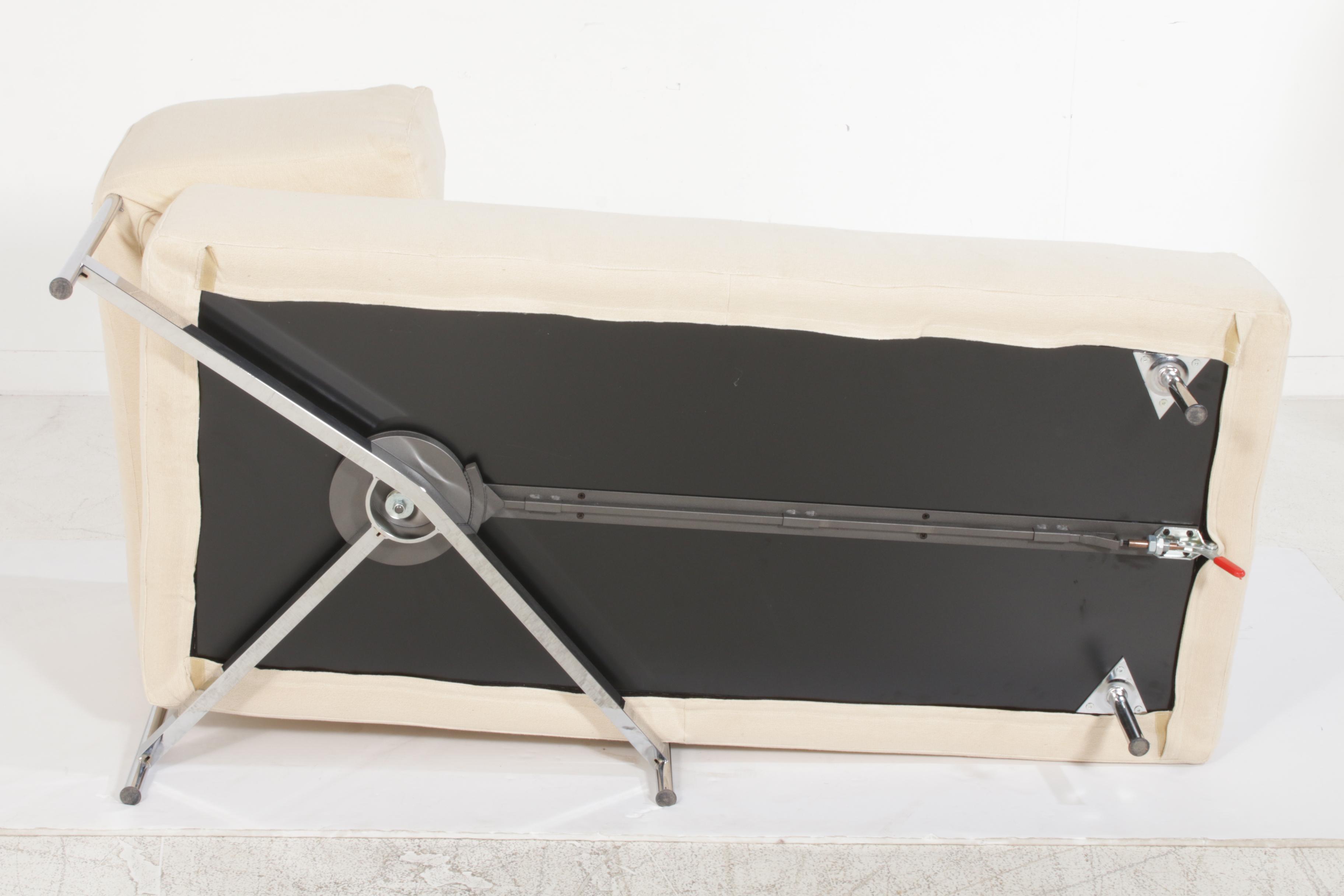 Swivel-Top Chaise Attributed to Piero Lissoni for Cassina